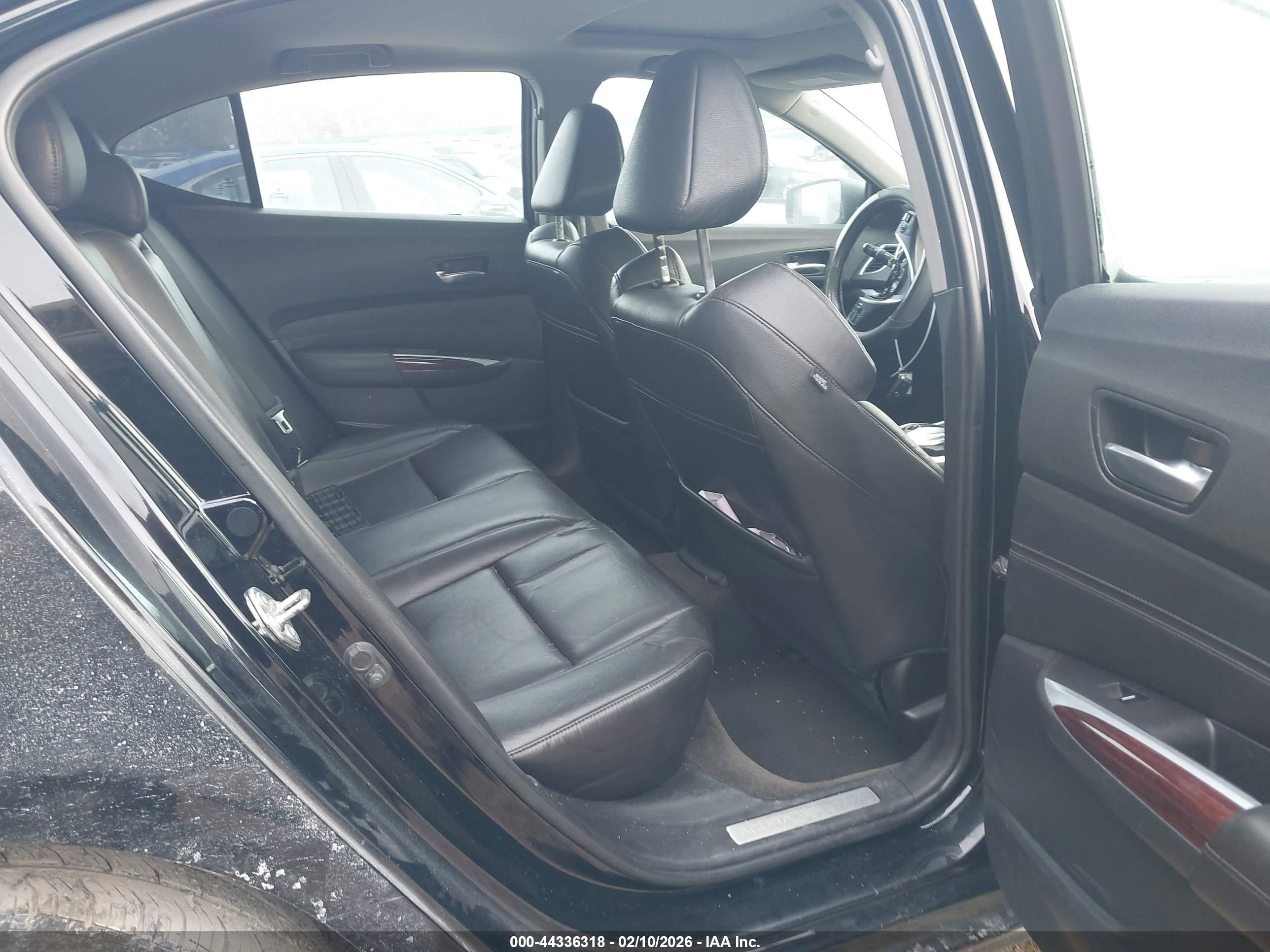 ACURA TLX image 8