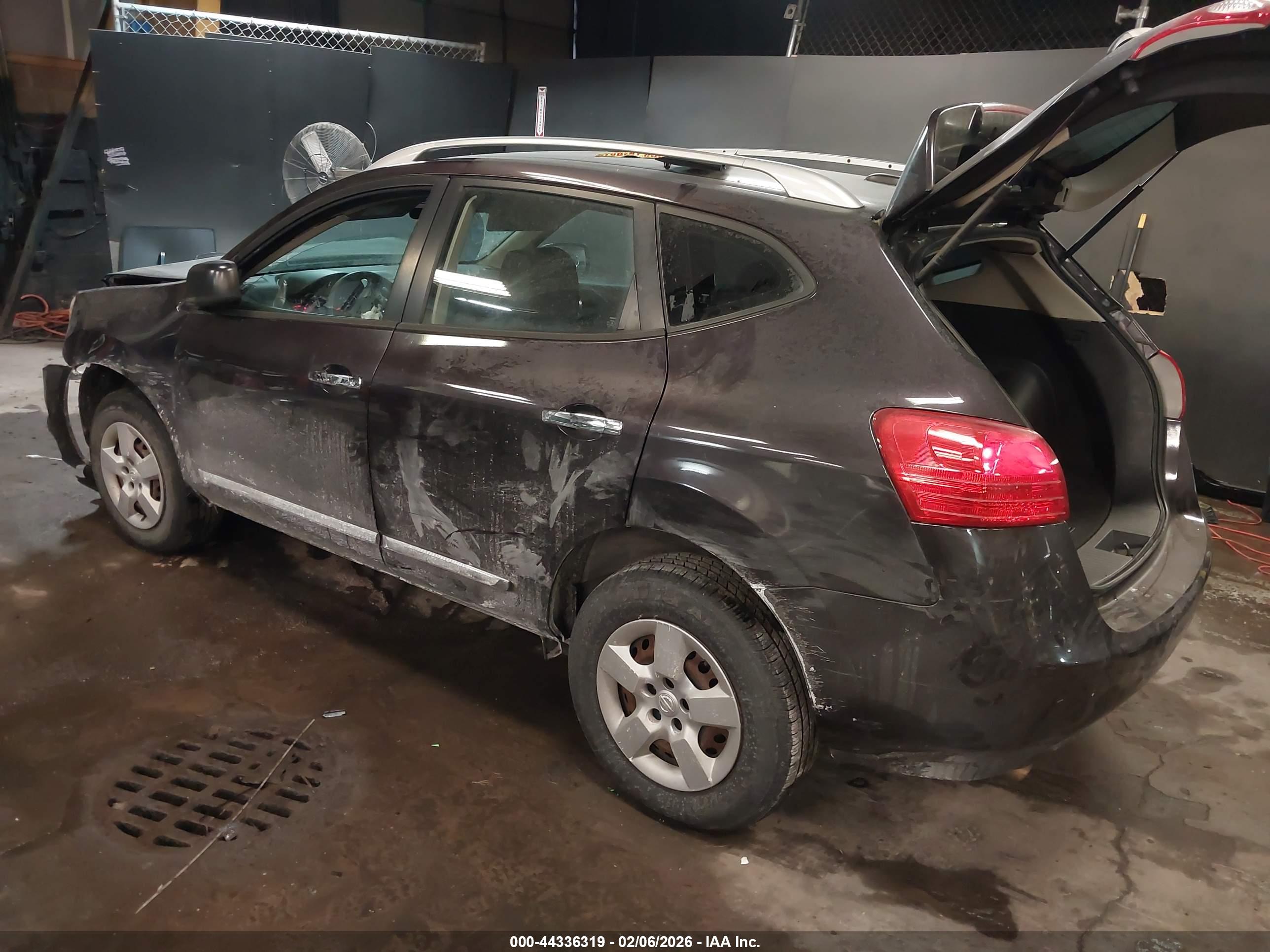 NISSAN ROGUE image 3