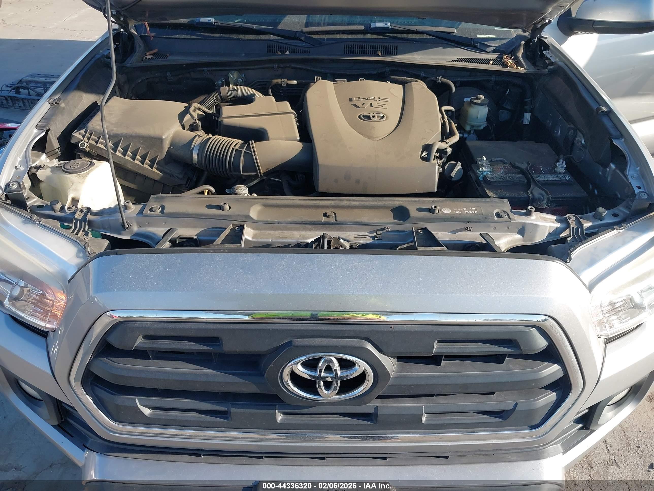 TOYOTA TACOMA image 10