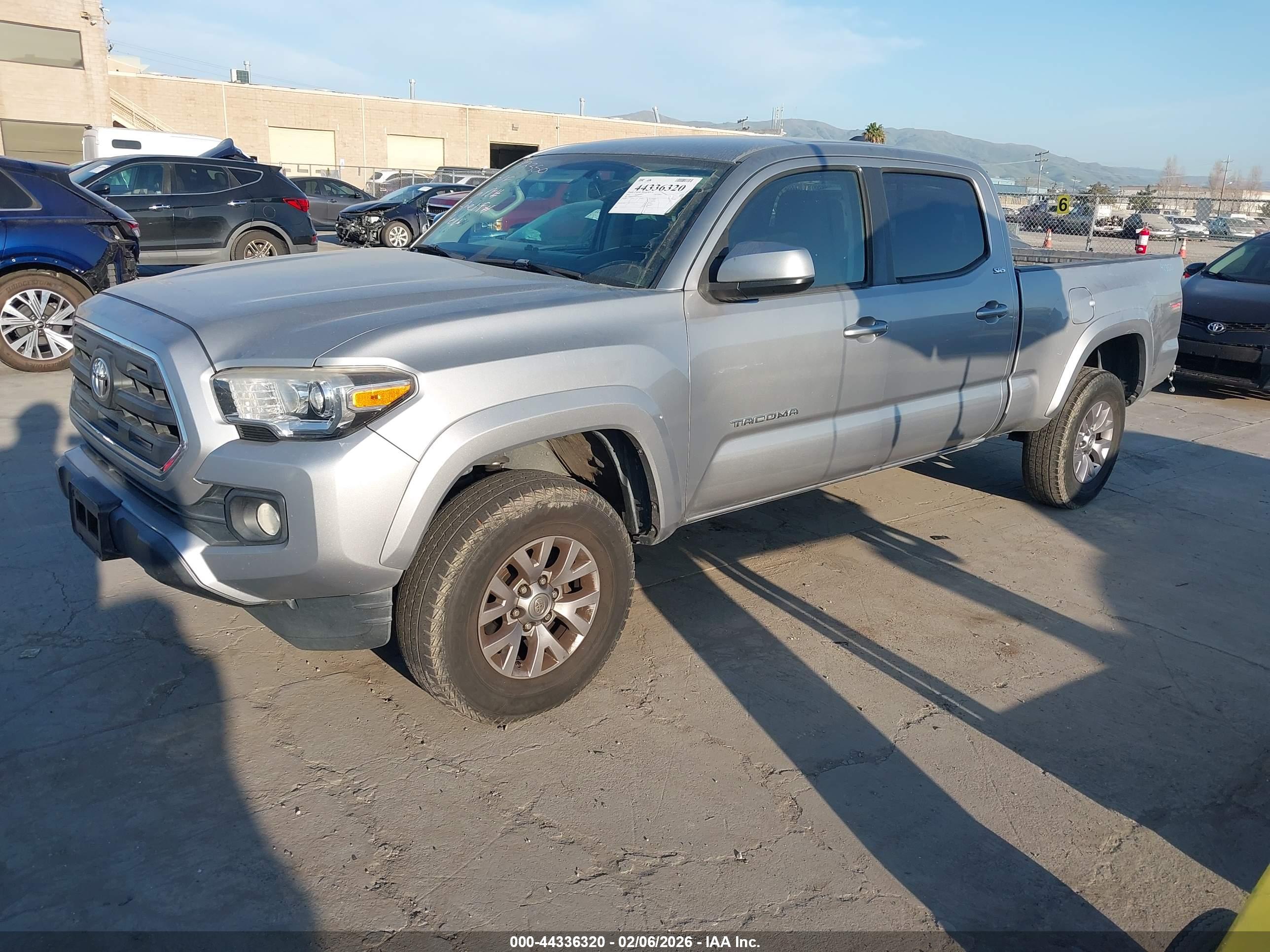 TOYOTA TACOMA image 2