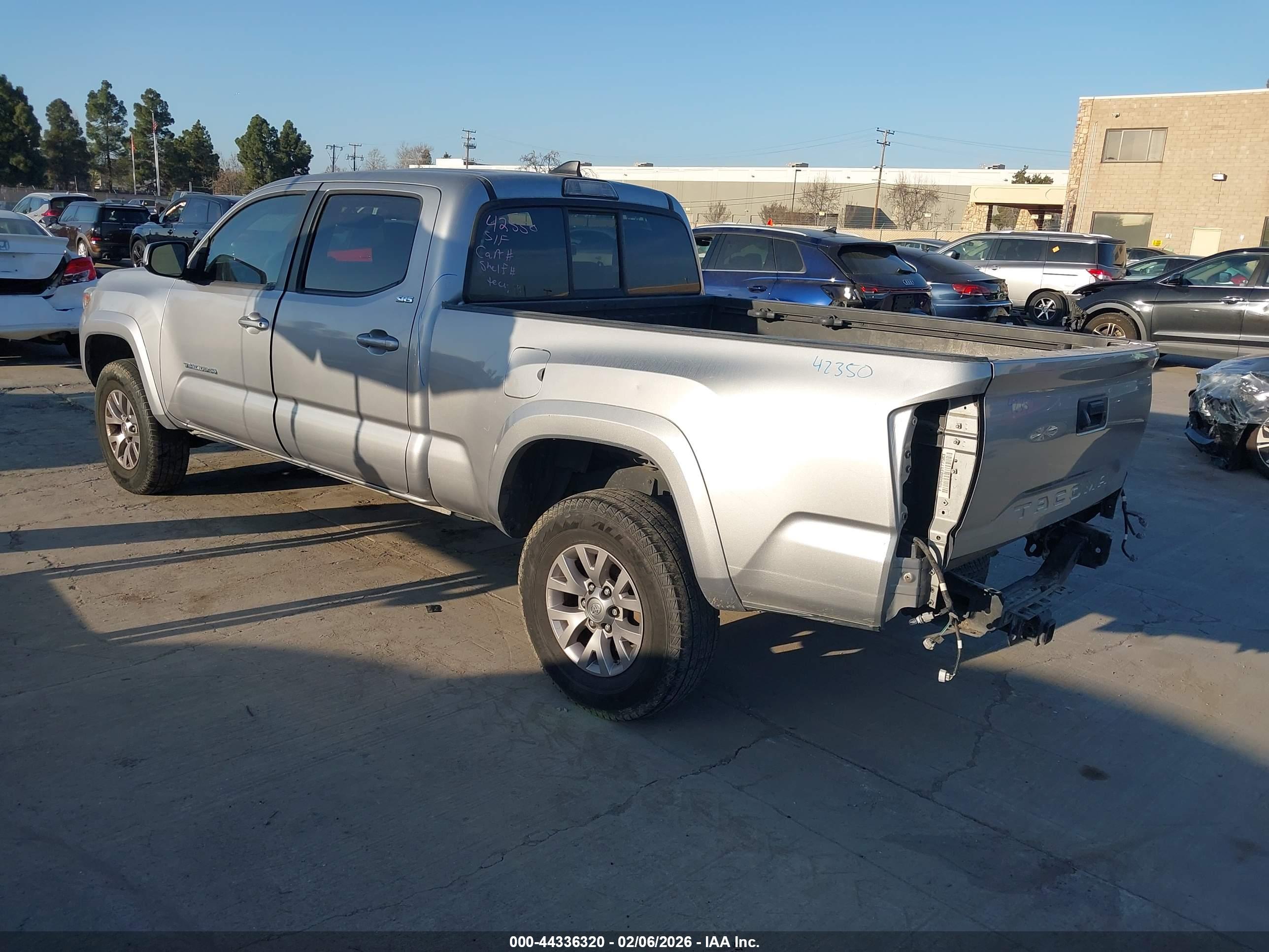 TOYOTA TACOMA image 3