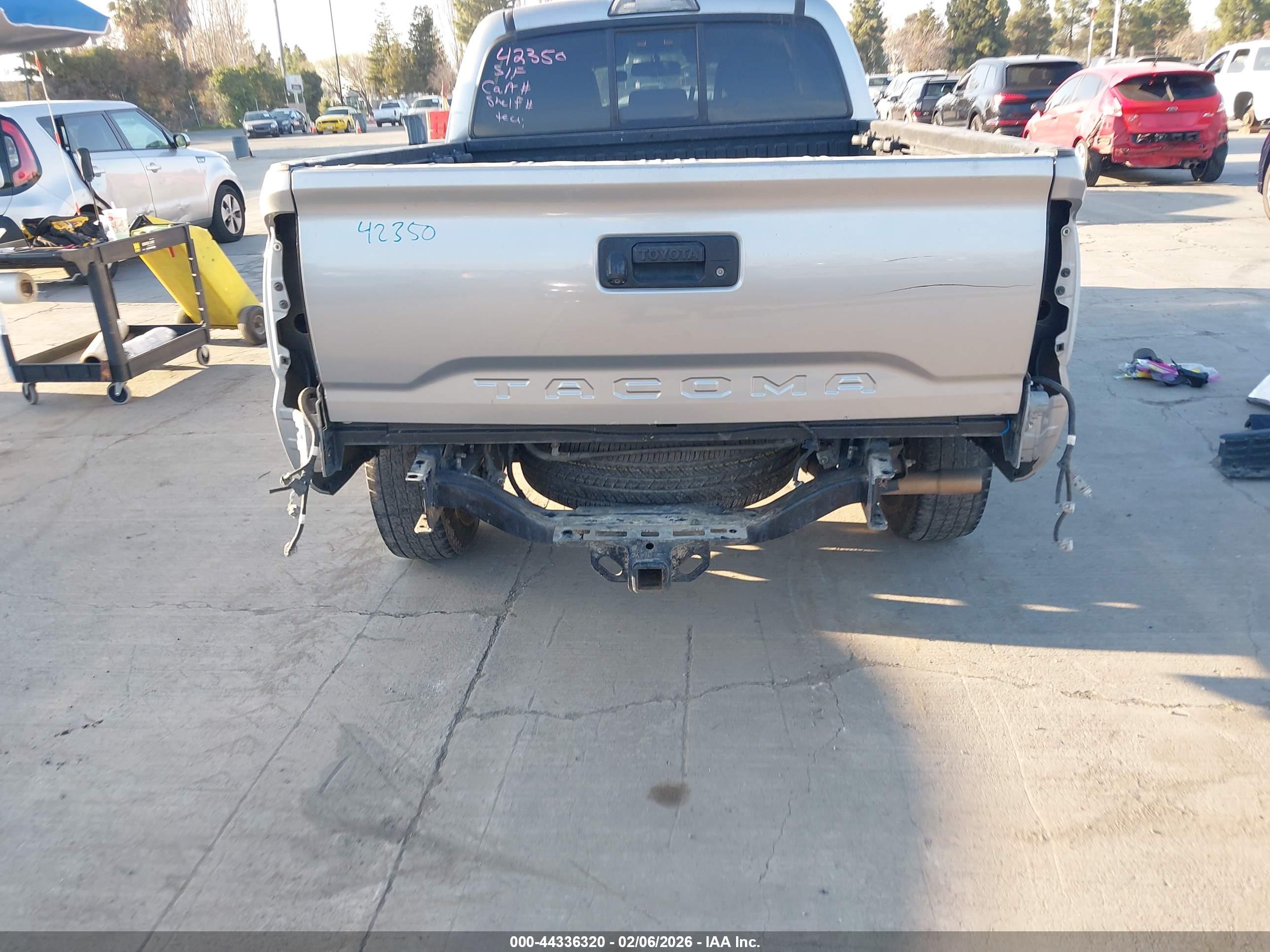 TOYOTA TACOMA image 6