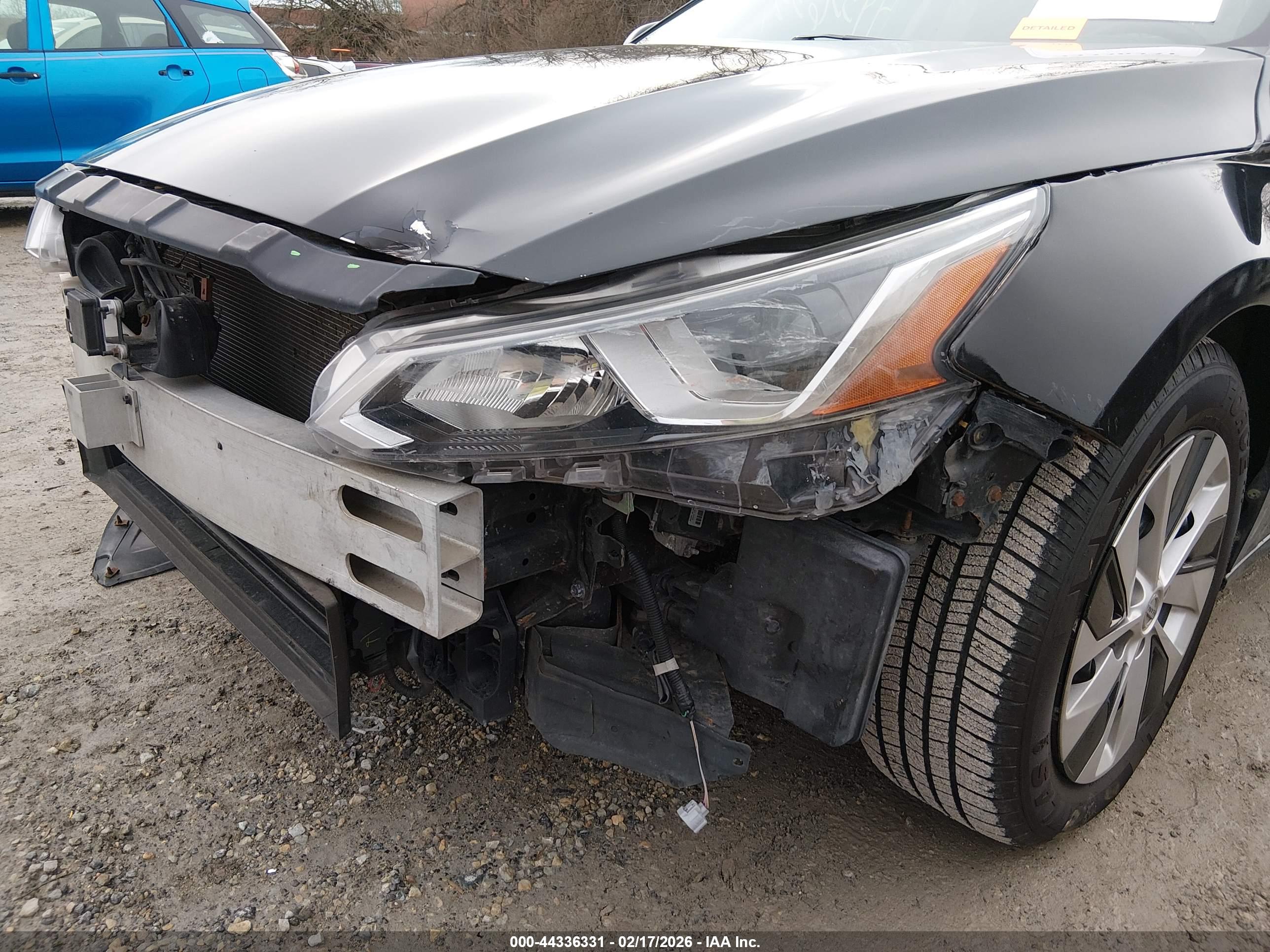 NISSAN ALTIMA image 6