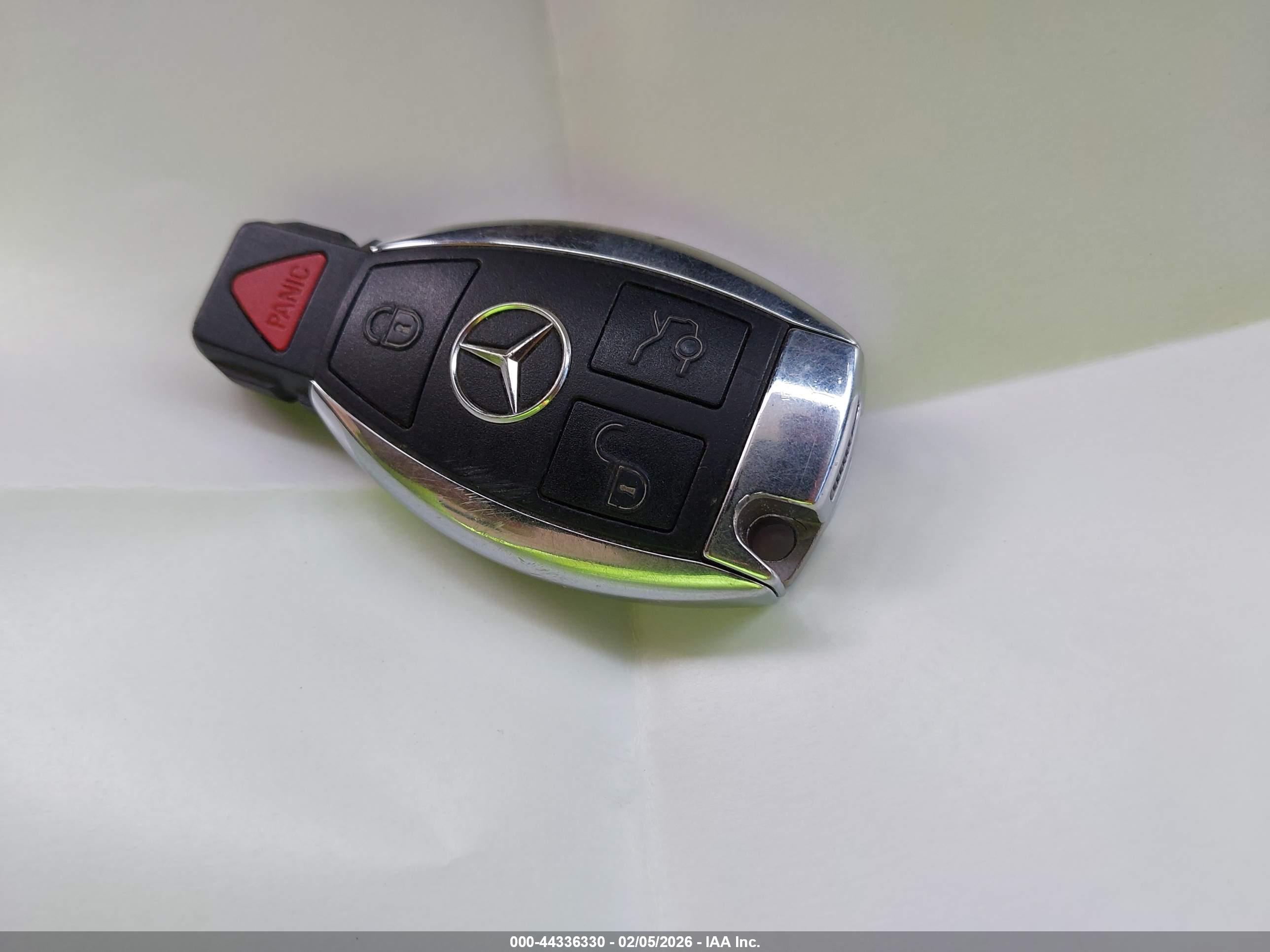MERCEDES-BENZ C image 11