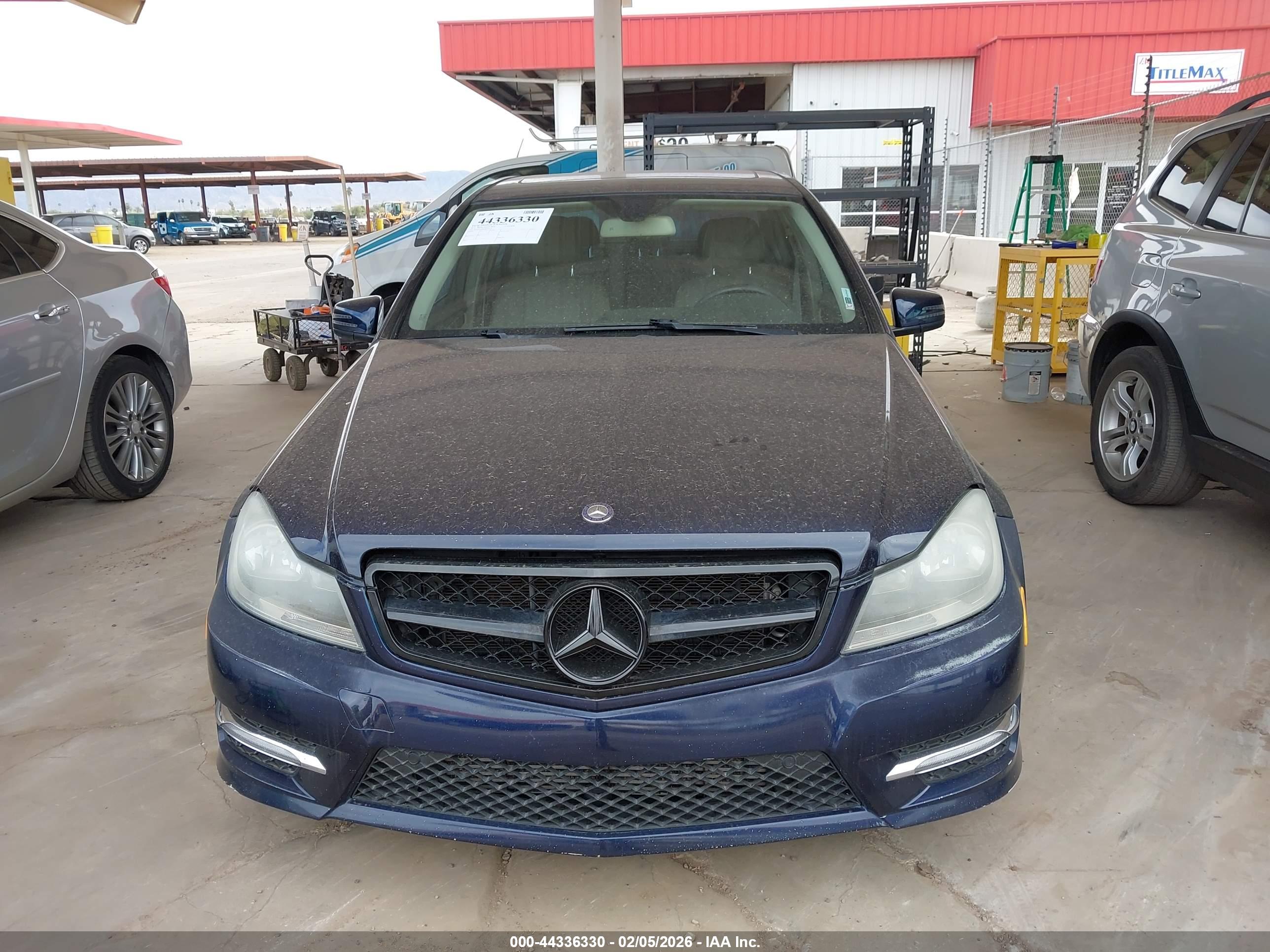 MERCEDES-BENZ C image 6