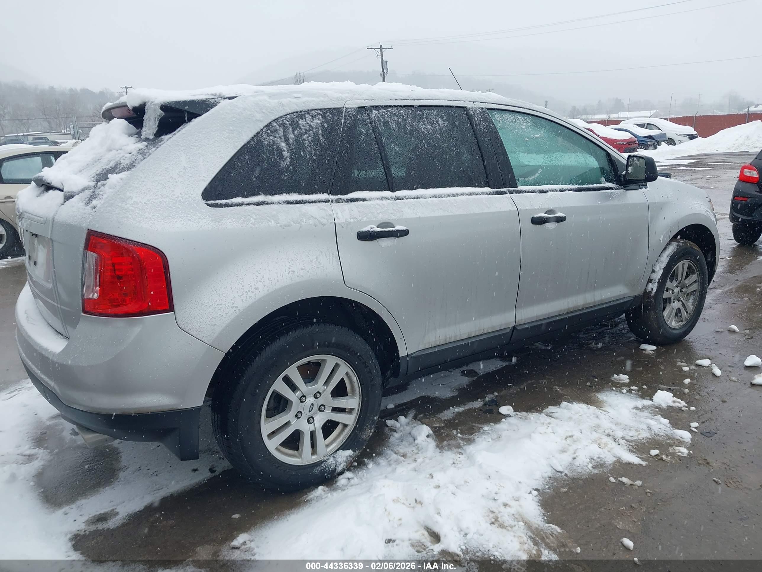 FORD EDGE image 4