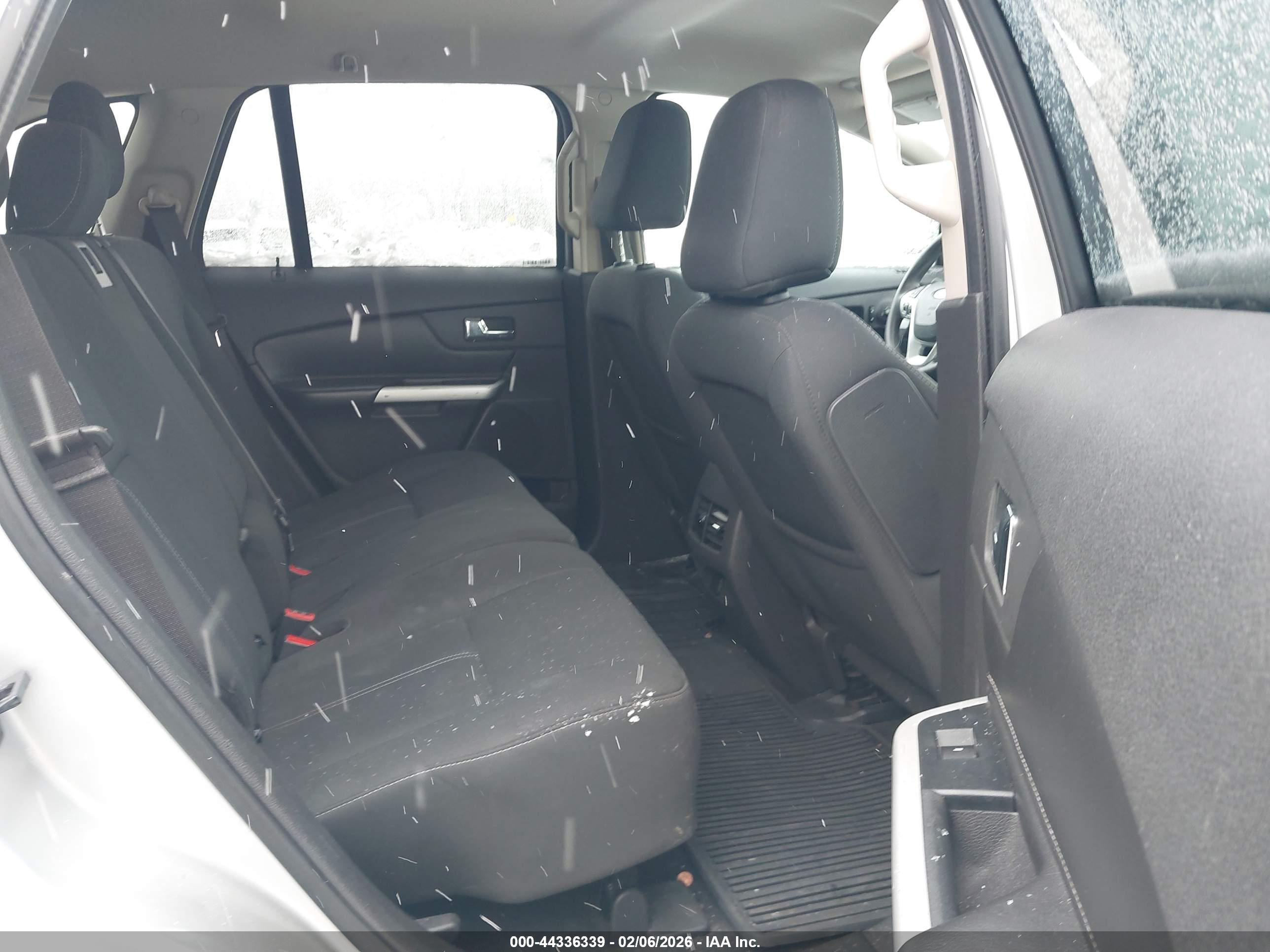 FORD EDGE image 8