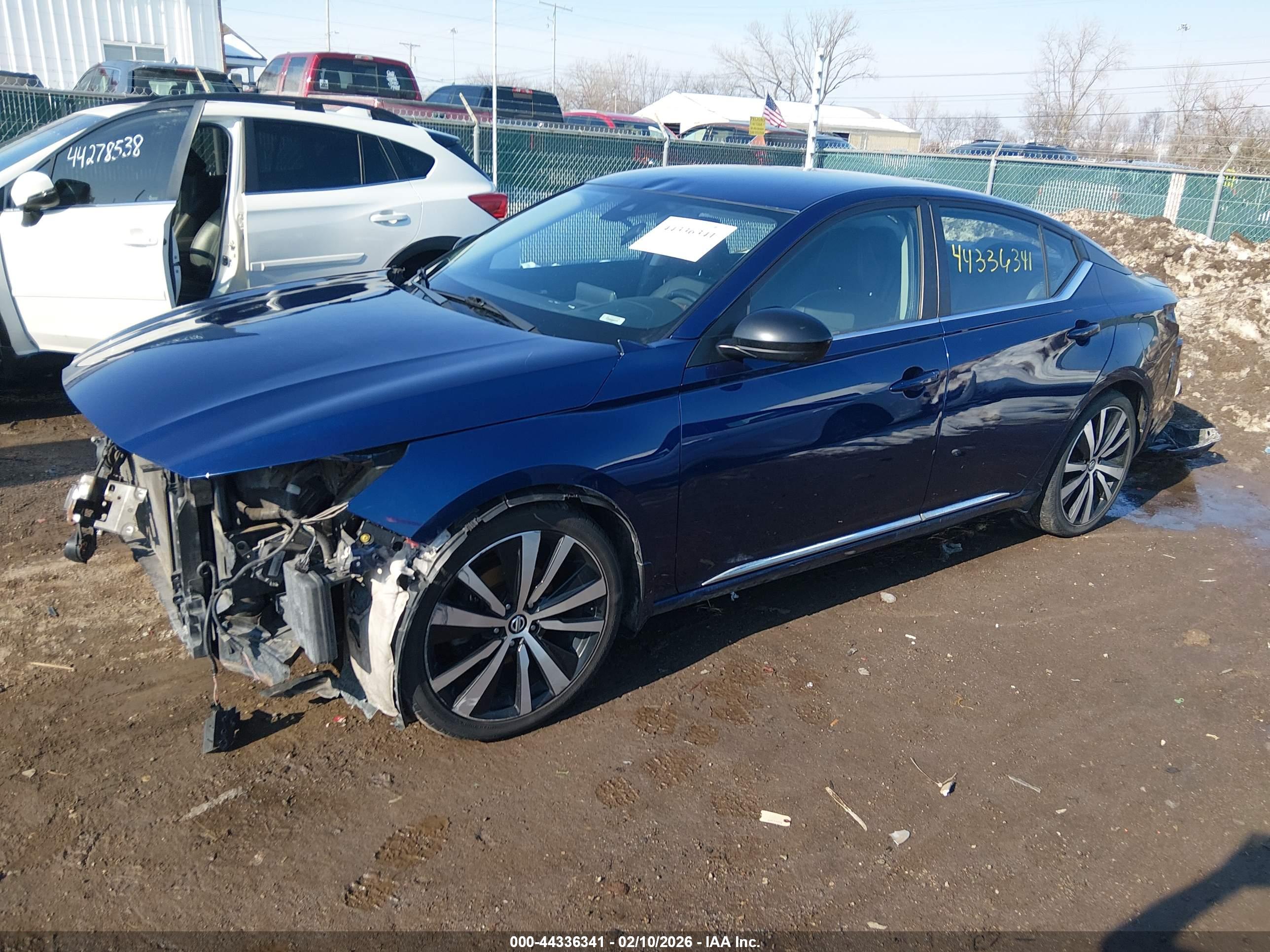 NISSAN ALTIMA image 2