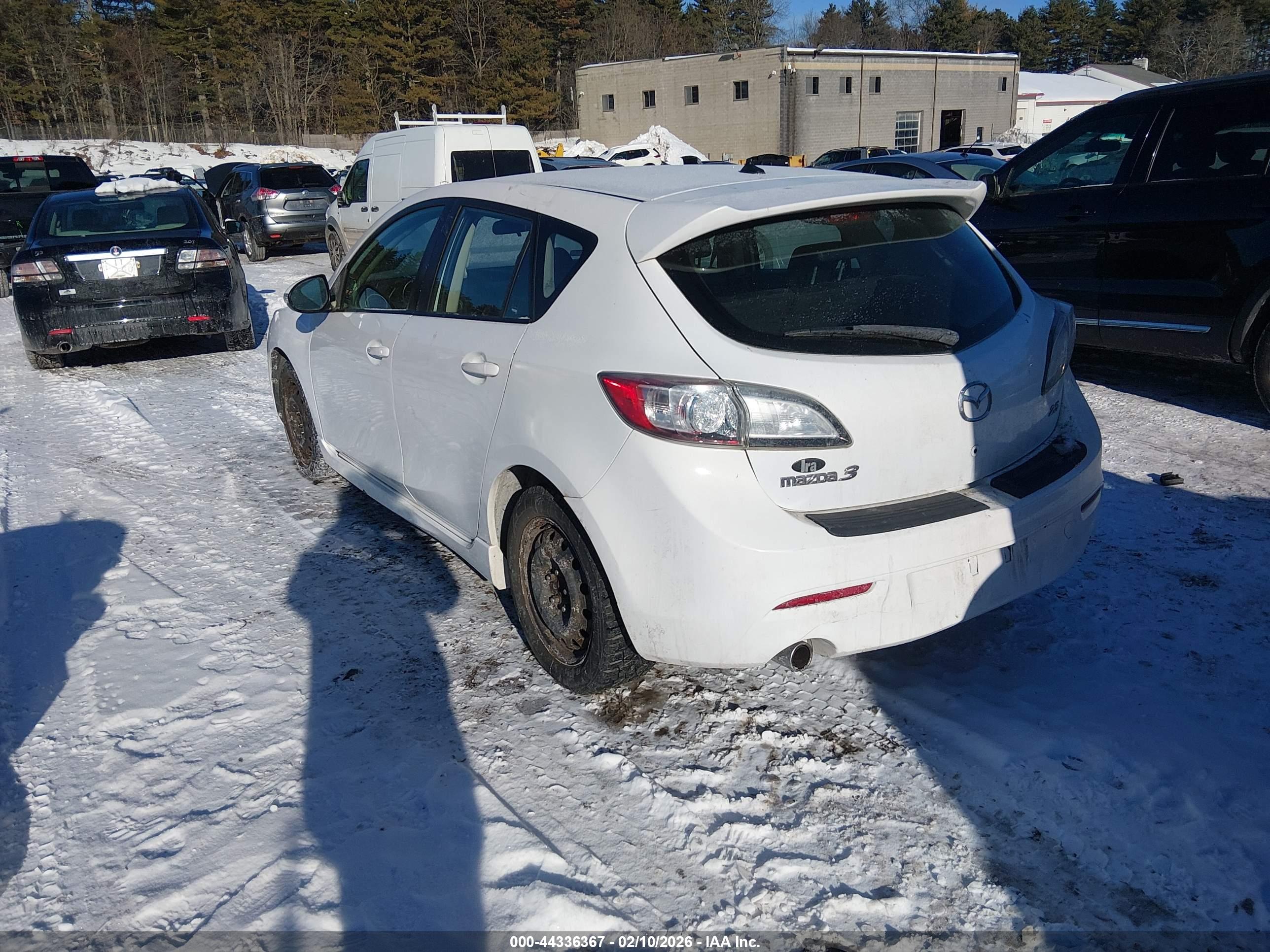 MAZDA MAZDA3 image 3