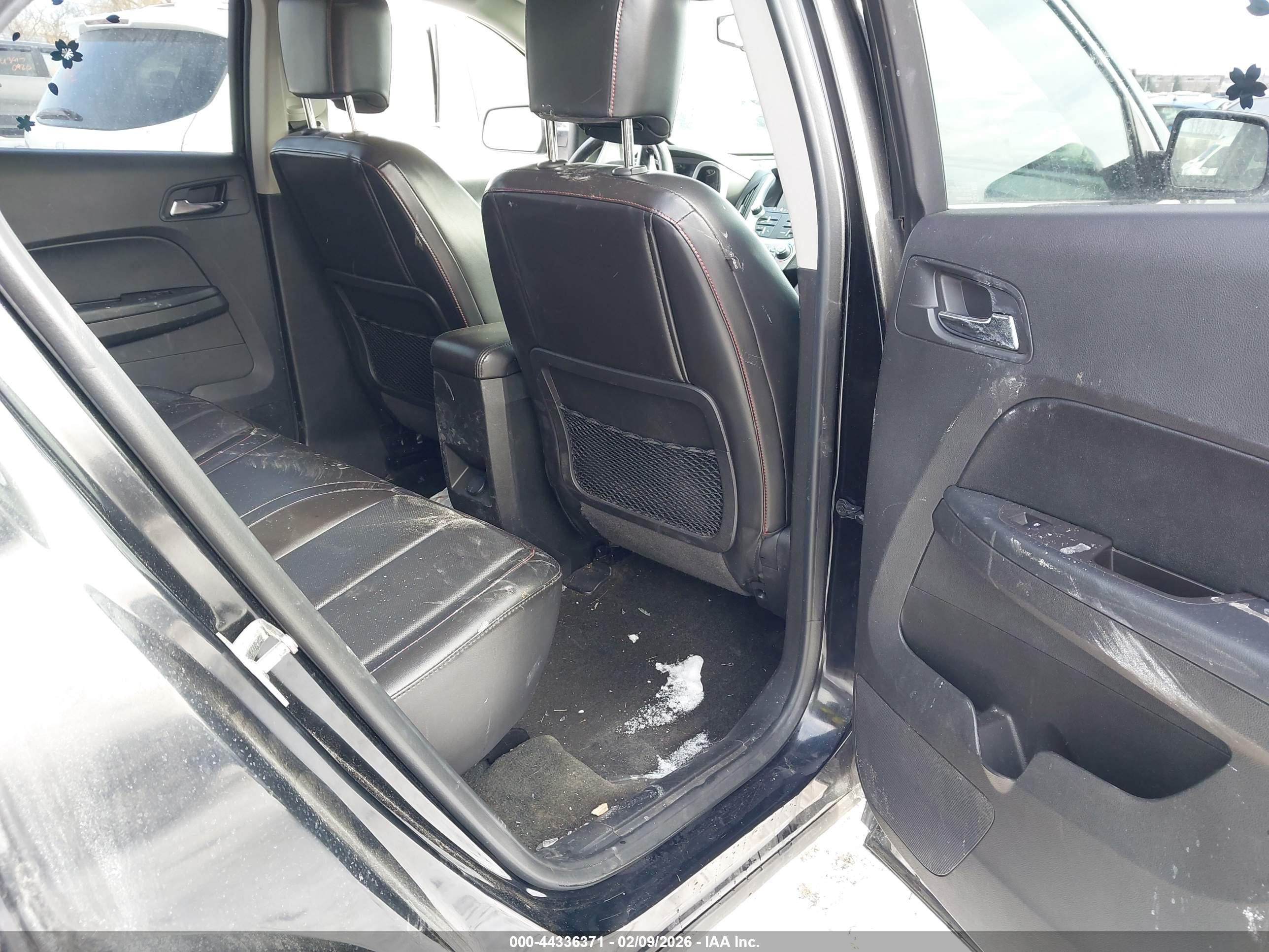 CHEVROLET EQUINOX image 8