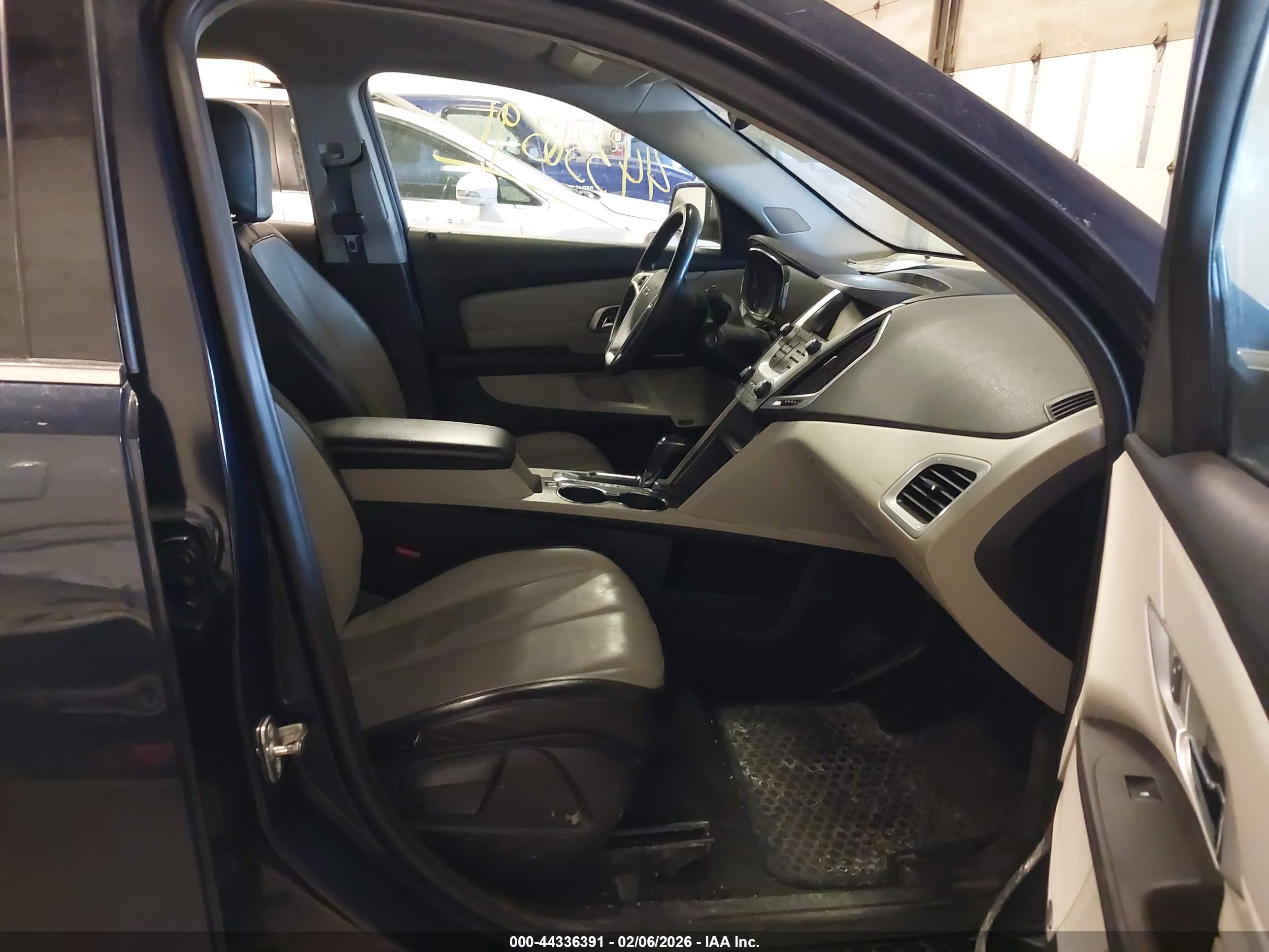 GMC TERRAIN image 5