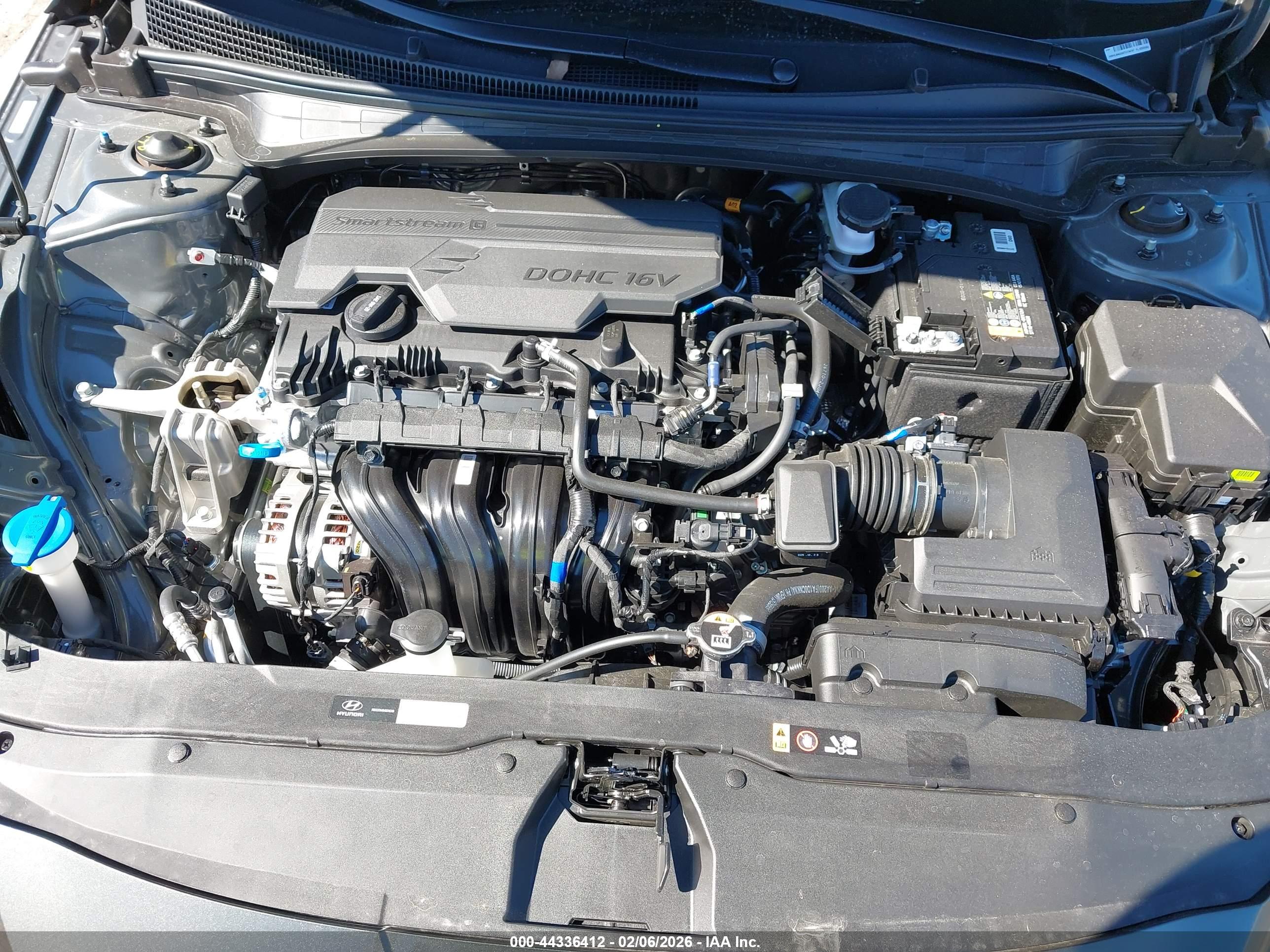 HYUNDAI ELANTRA image 10