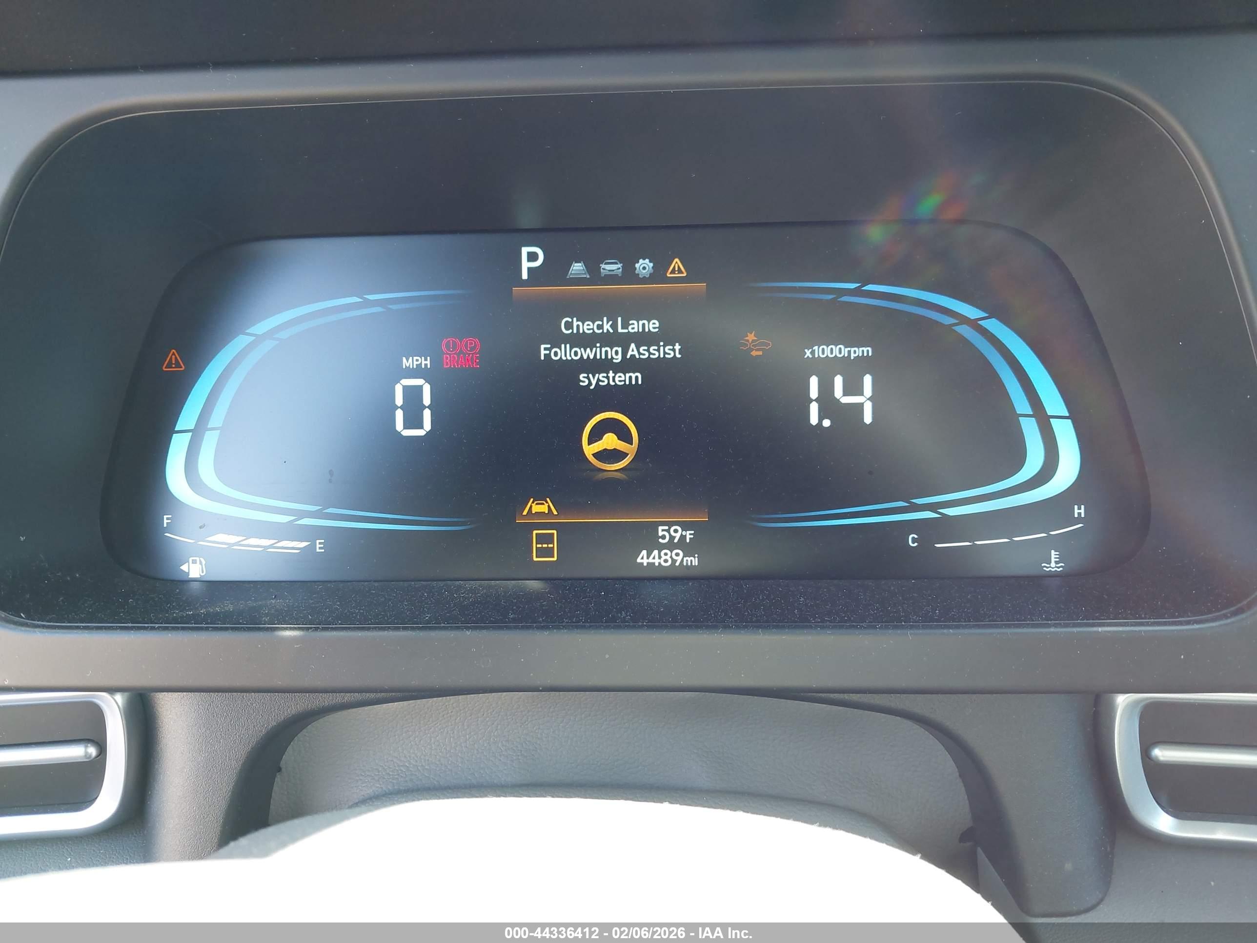 HYUNDAI ELANTRA image 7