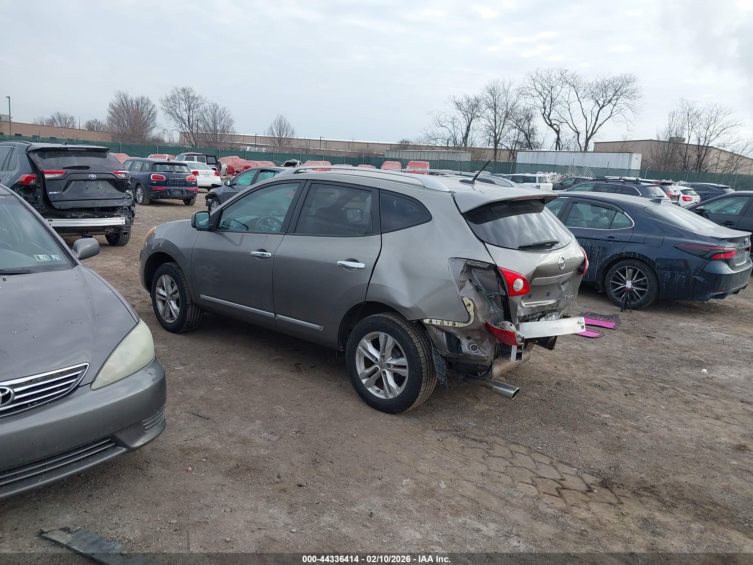NISSAN ROGUE image 3
