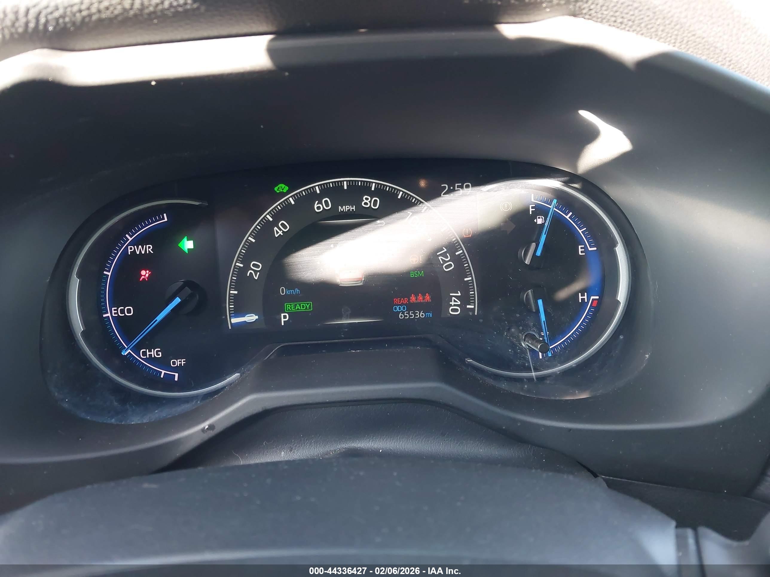 TOYOTA RAV4 image 7