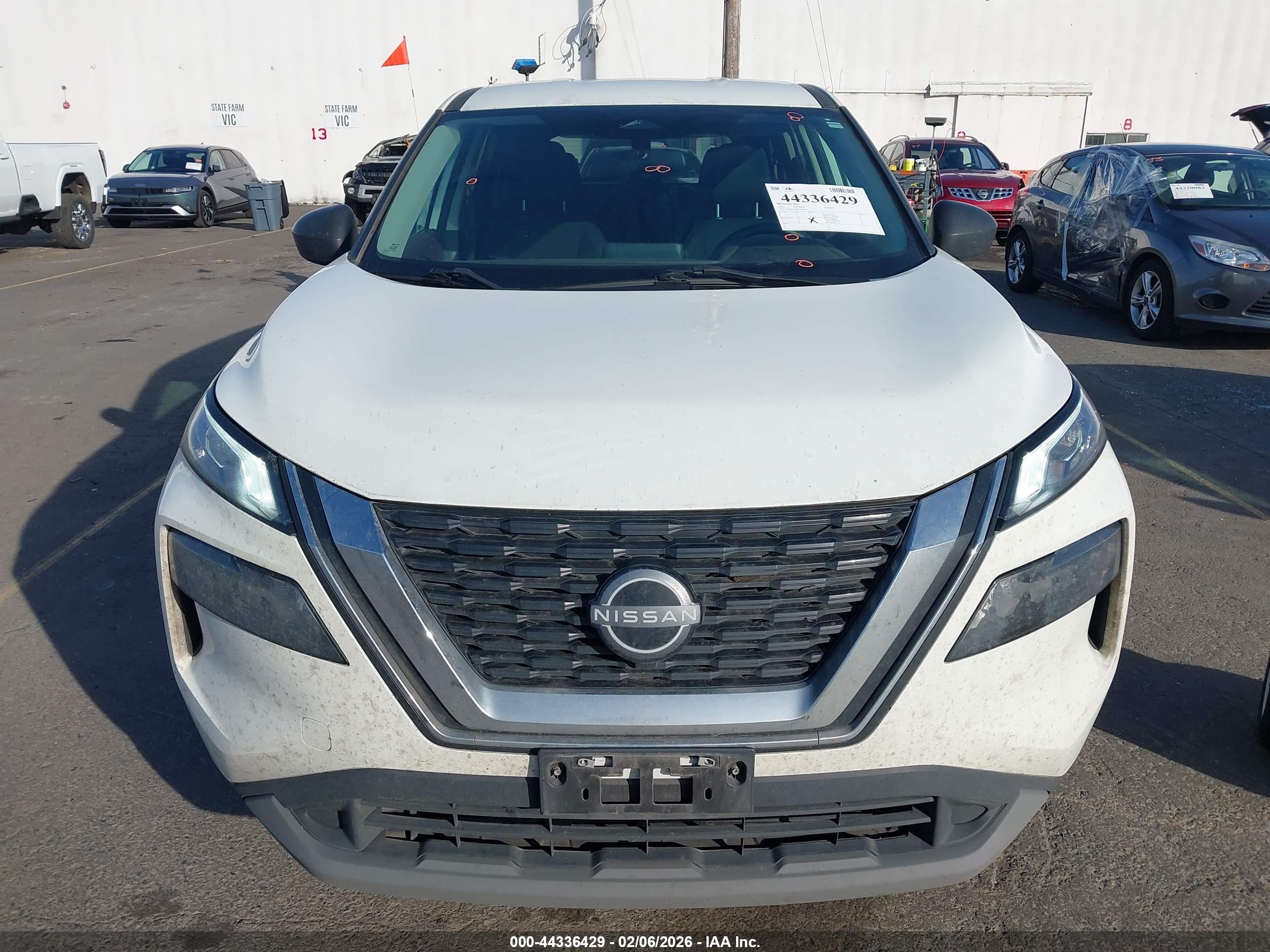 NISSAN ROGUE image 6