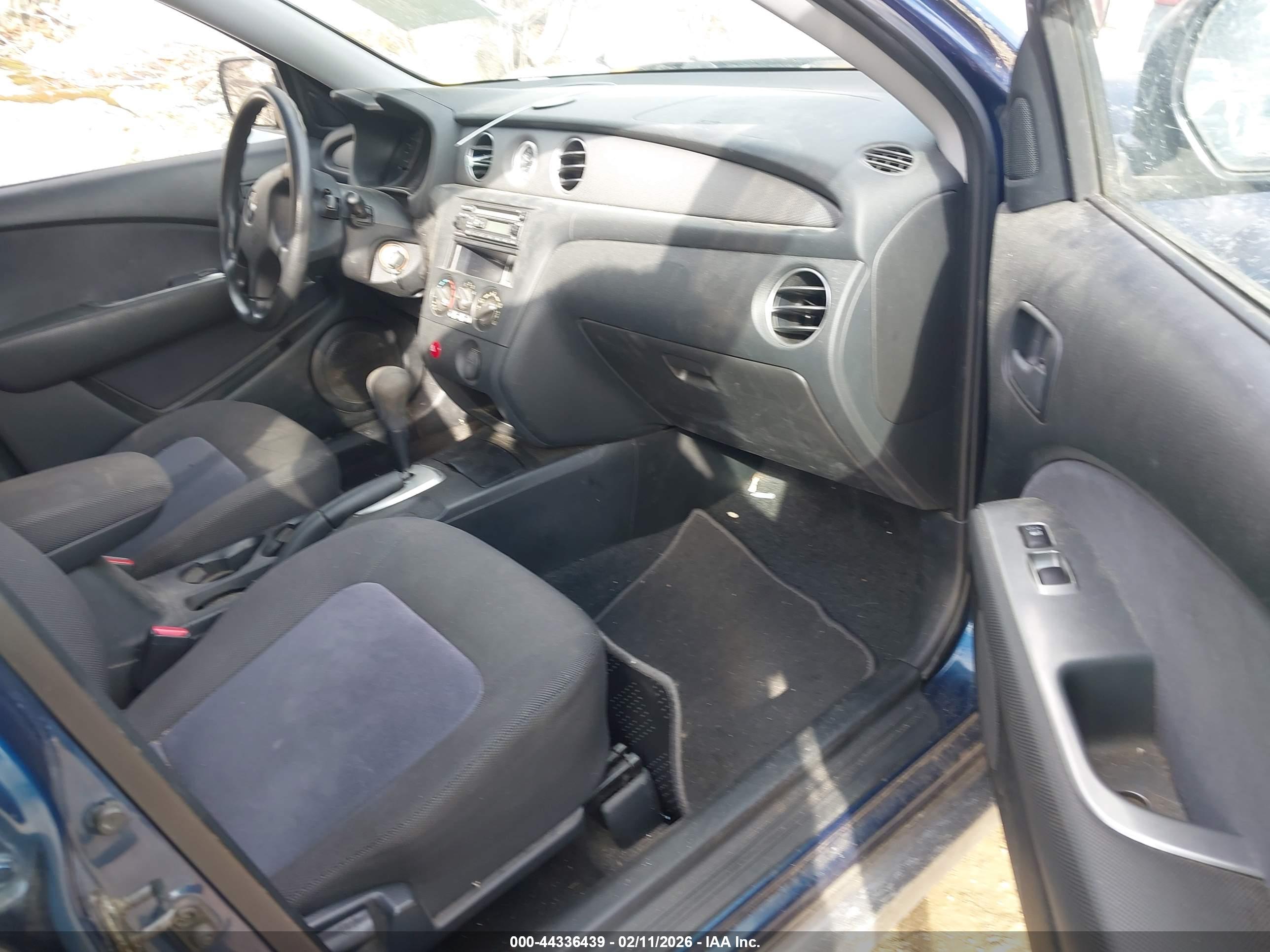 MITSUBISHI OUTLANDER image 5