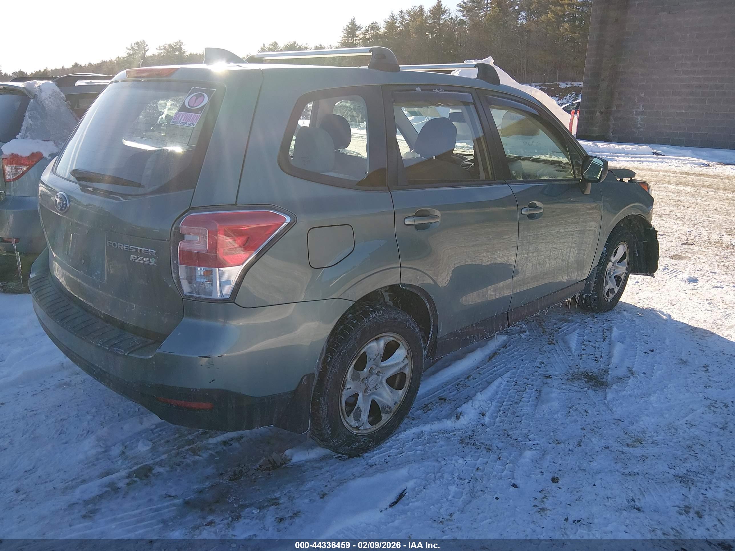 SUBARU FORESTER image 4