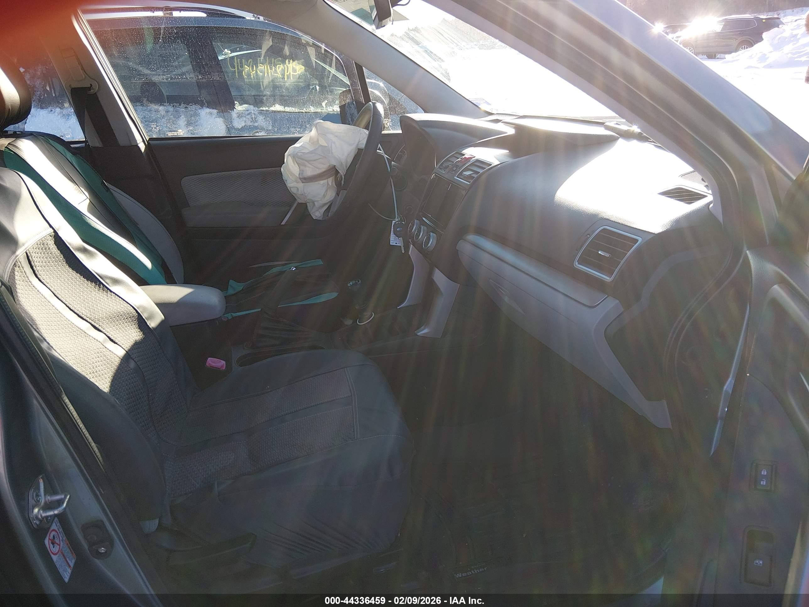 SUBARU FORESTER image 5