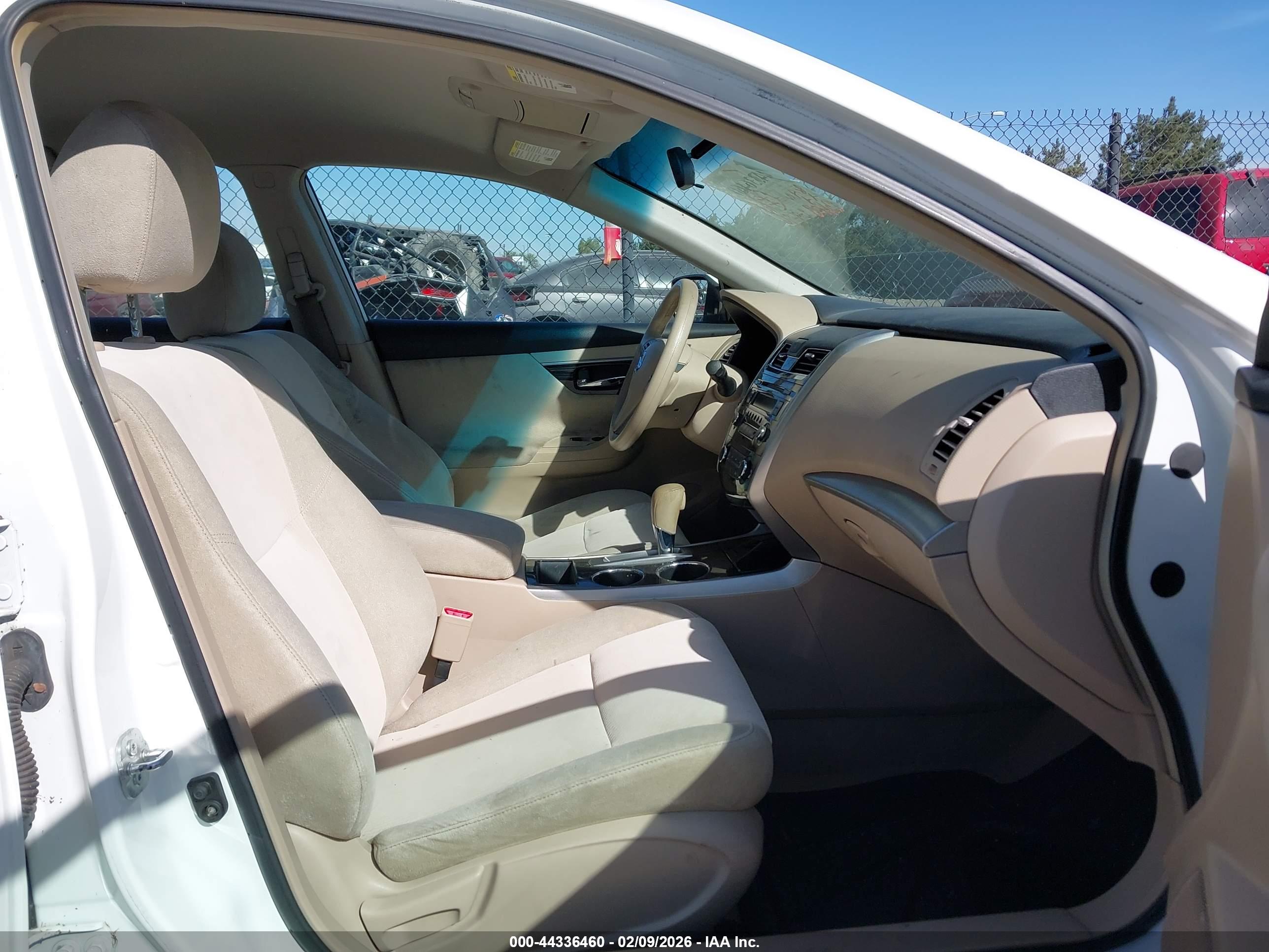 NISSAN ALTIMA image 5