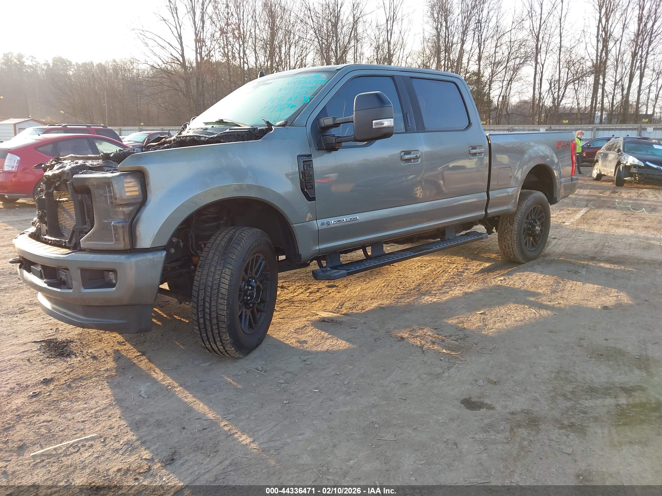 FORD F-250 image 2