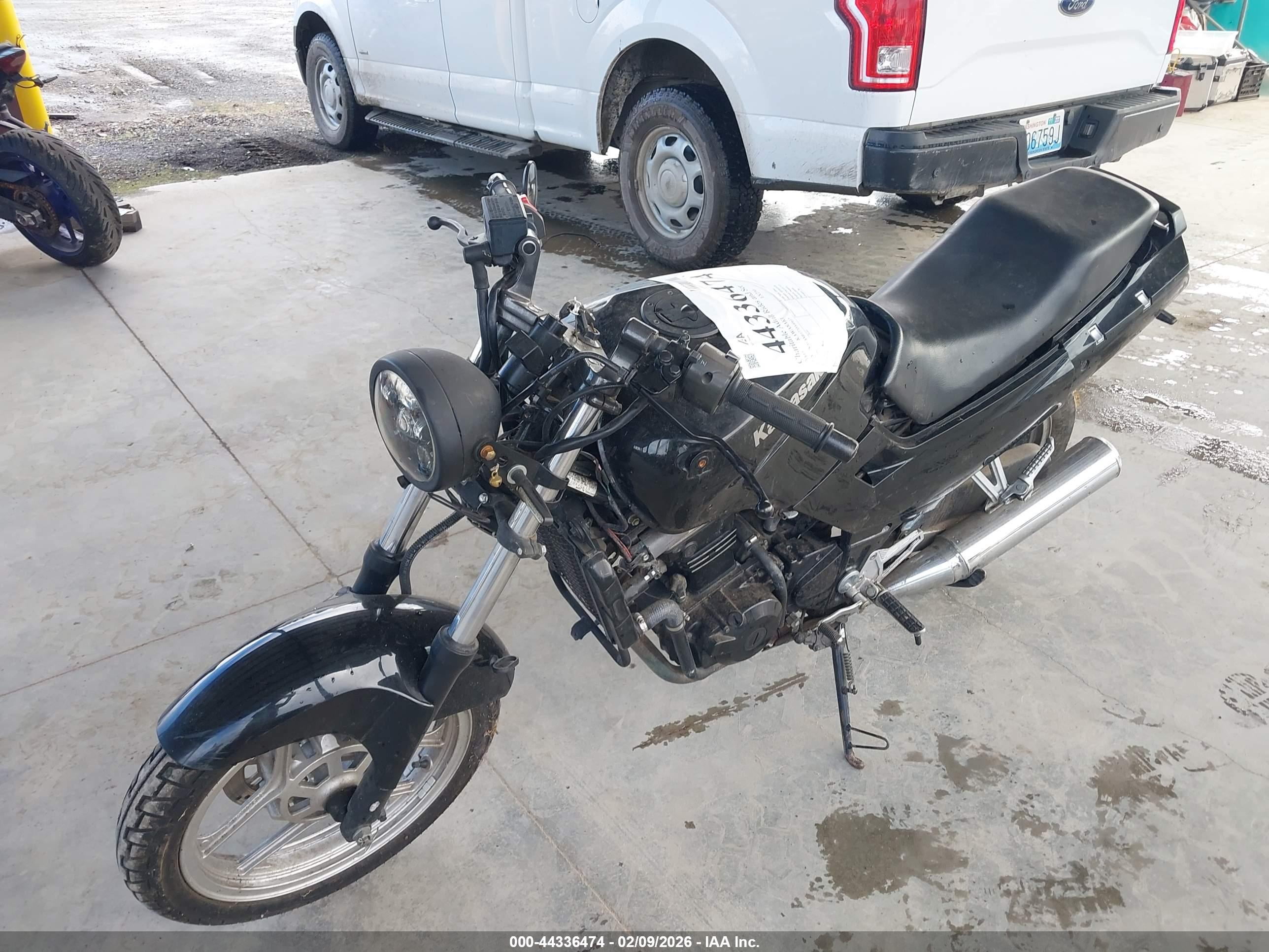 KAWASAKI EX250 image 2