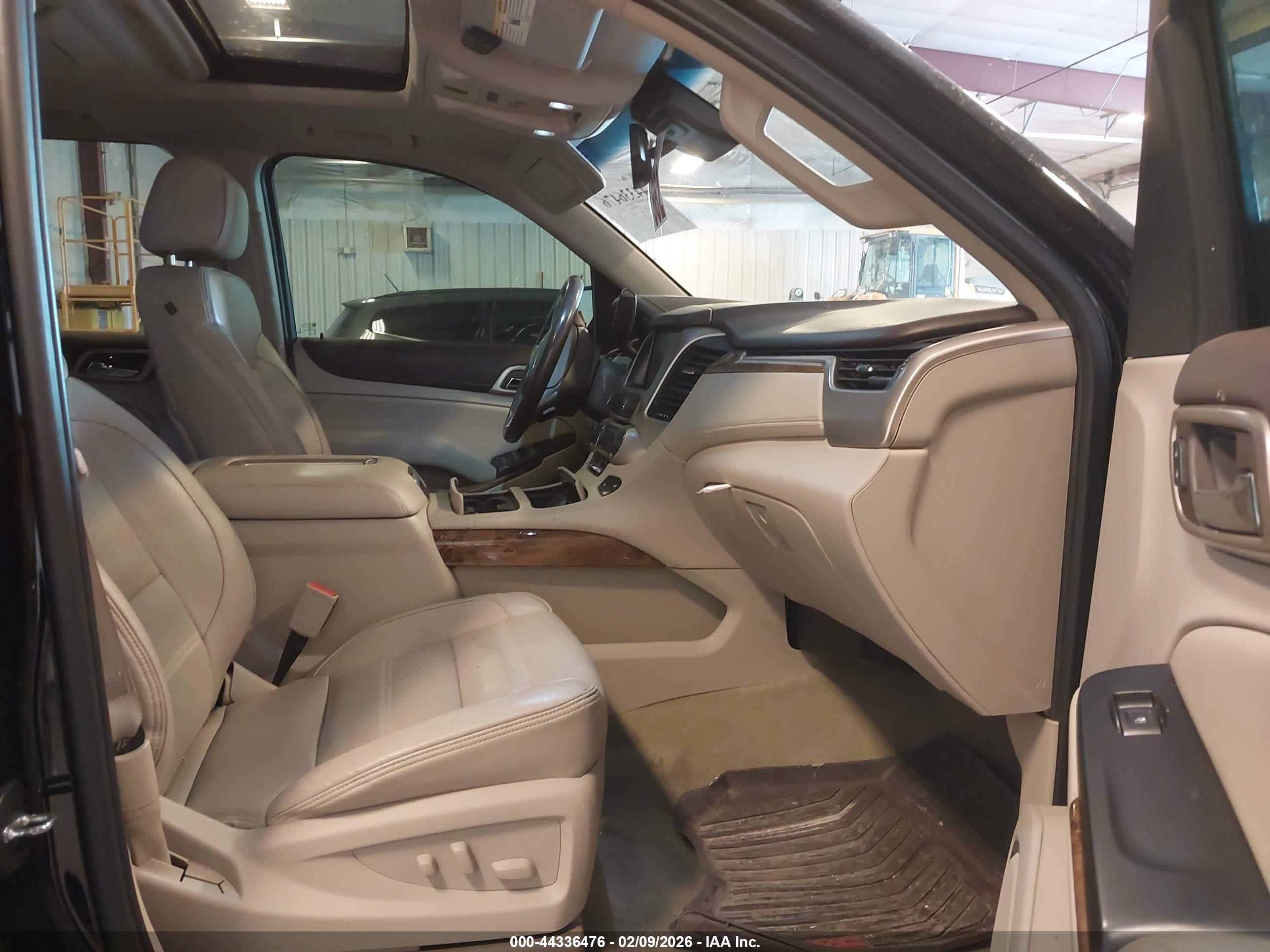 GMC YUKON image 5