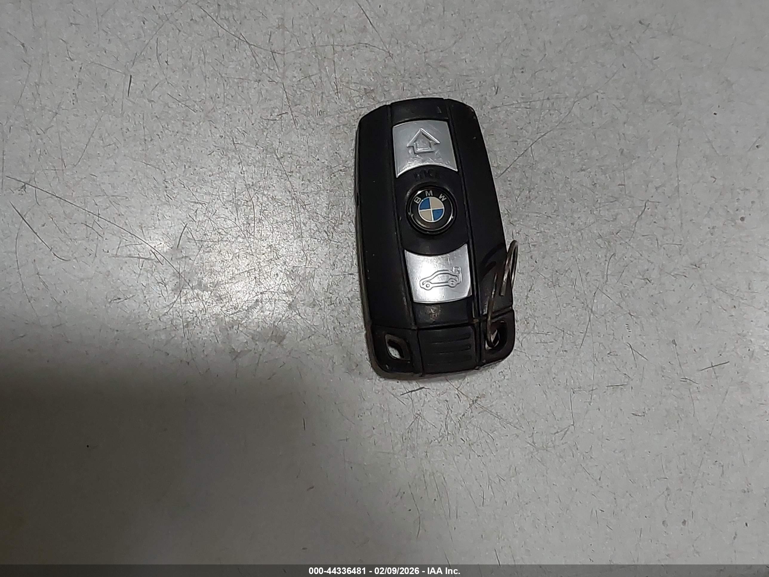 BMW X6 image 11