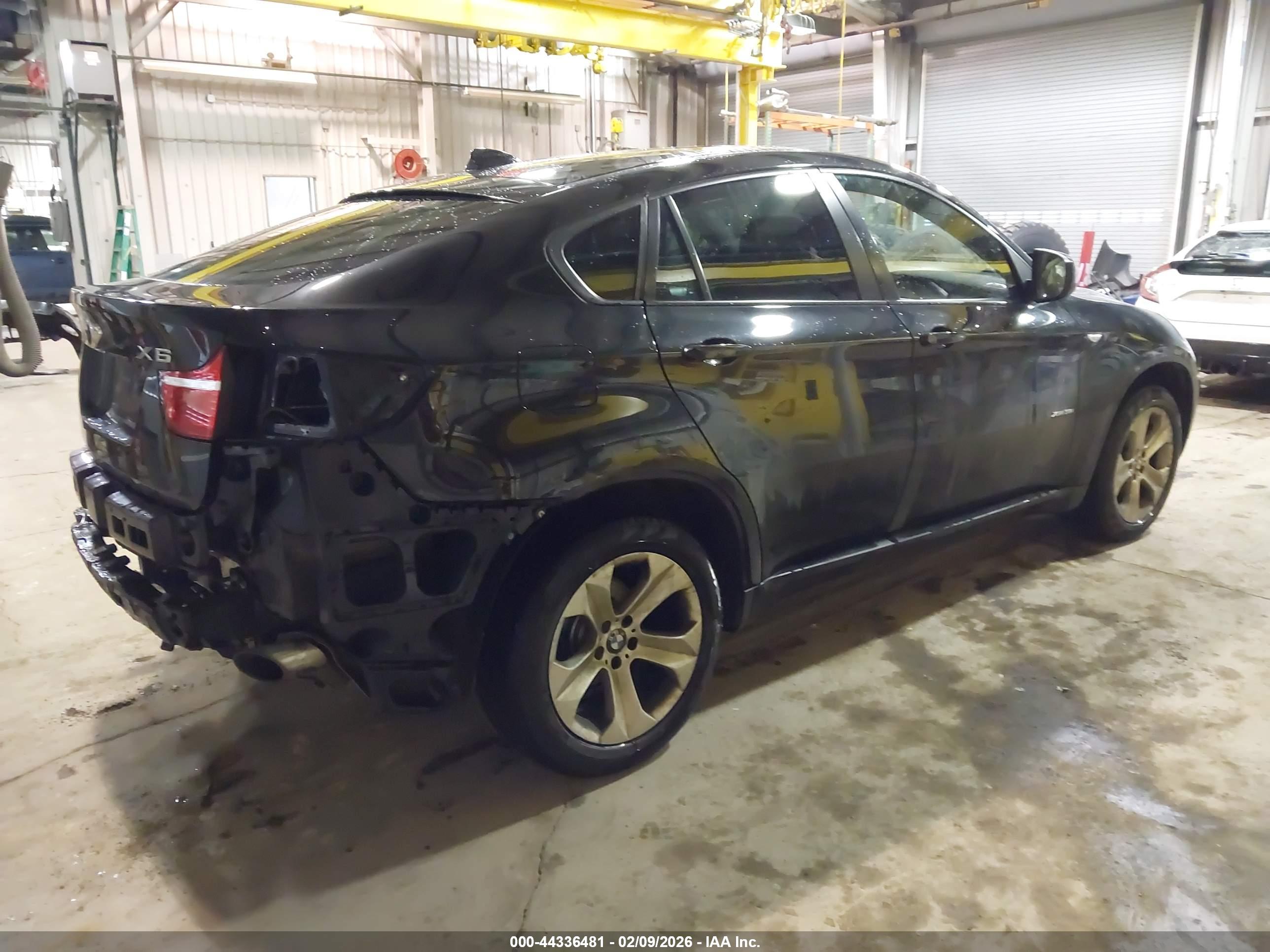 BMW X6 image 4