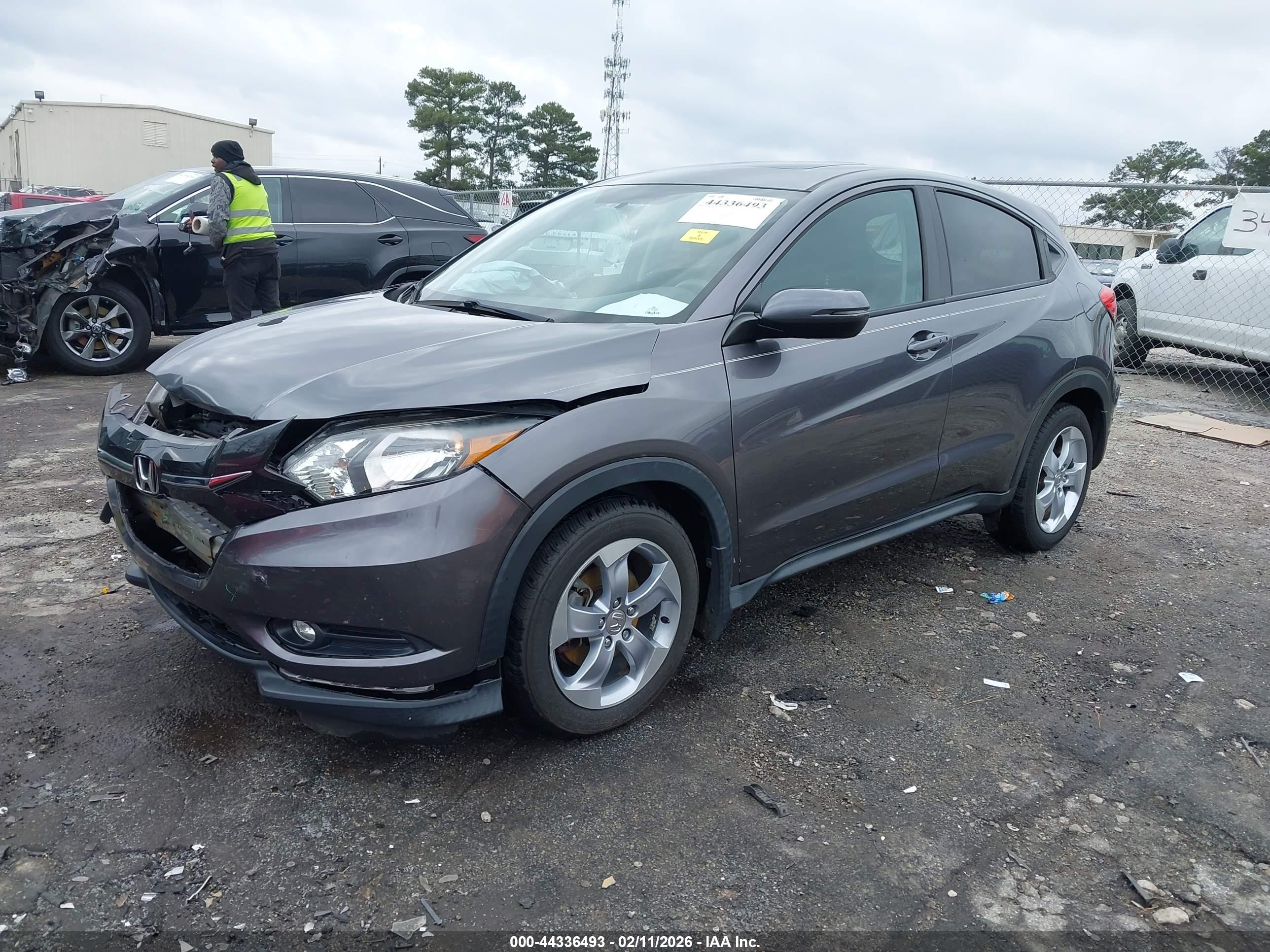 HONDA HR-V image 2