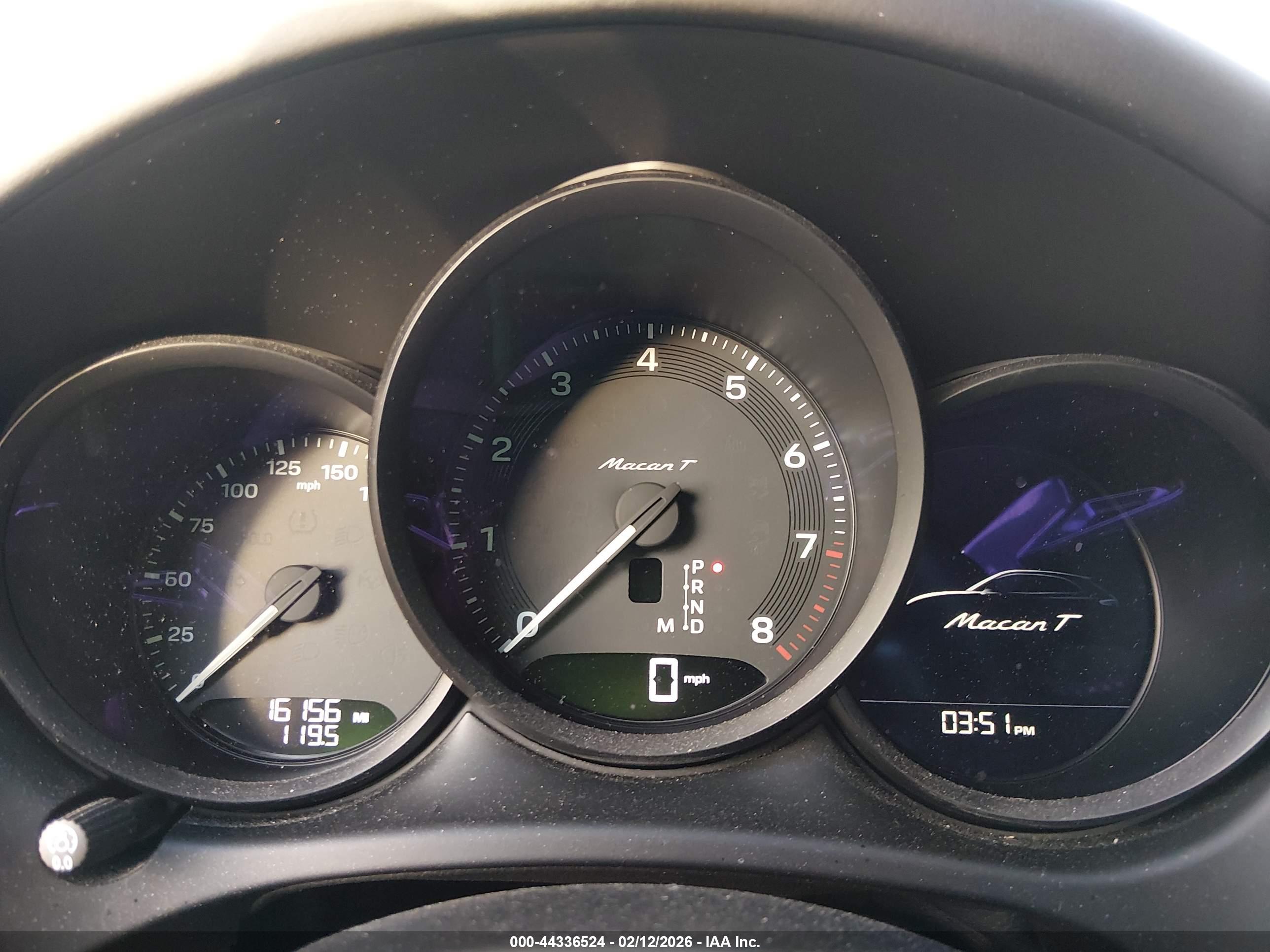 PORSCHE MACAN image 7