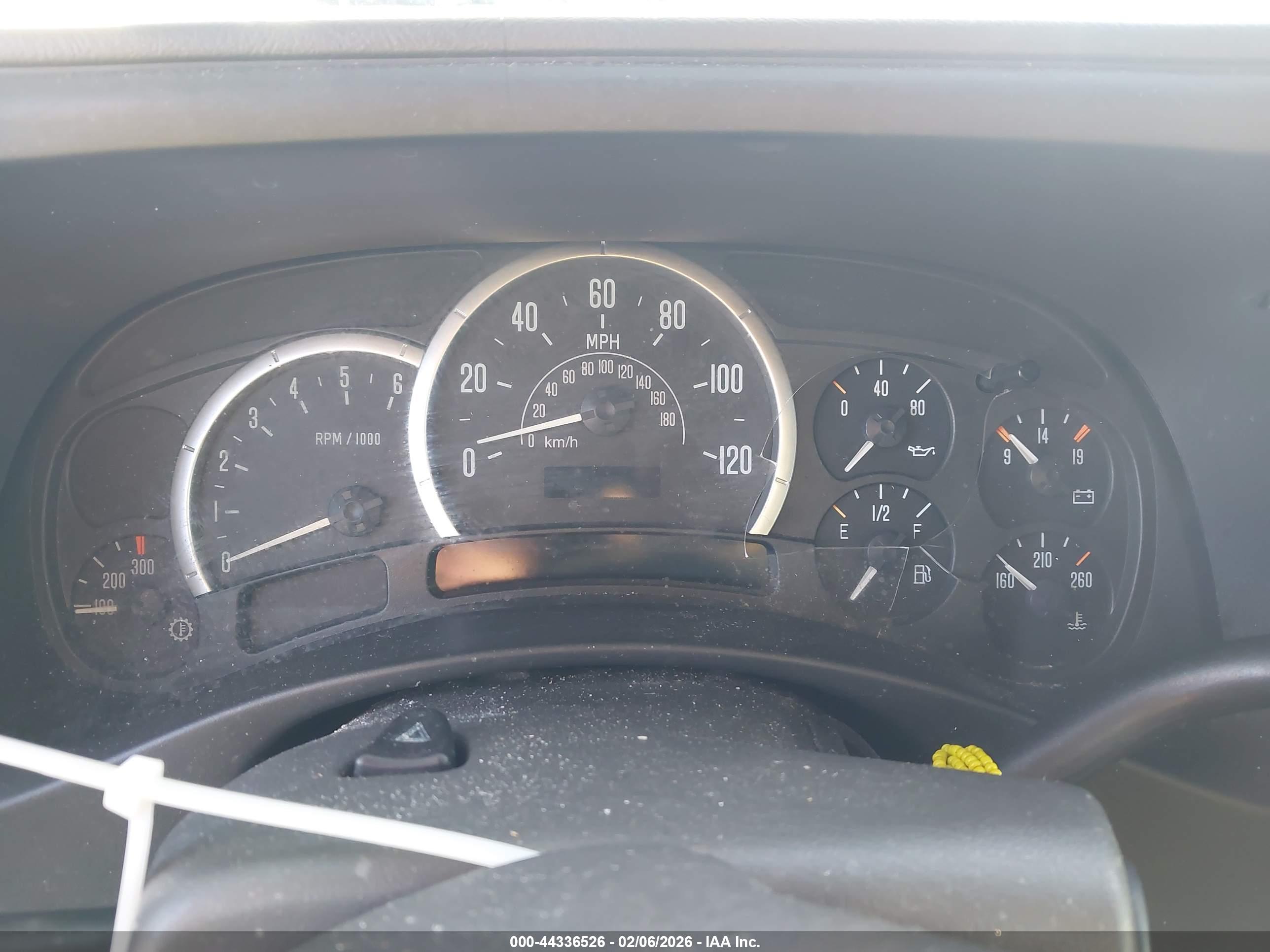 CADILLAC ESCALADE image 7