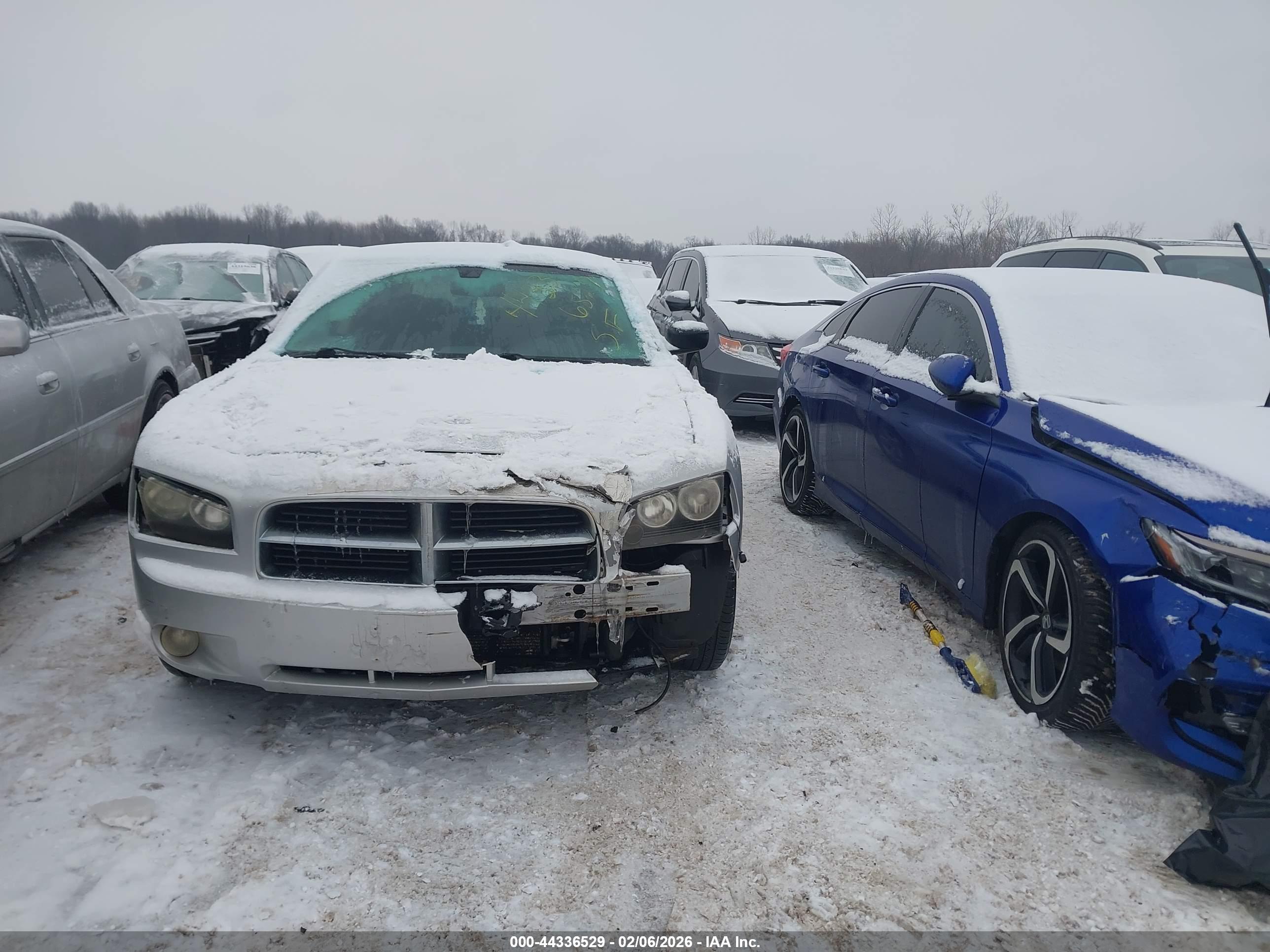 DODGE CHARGER image 6