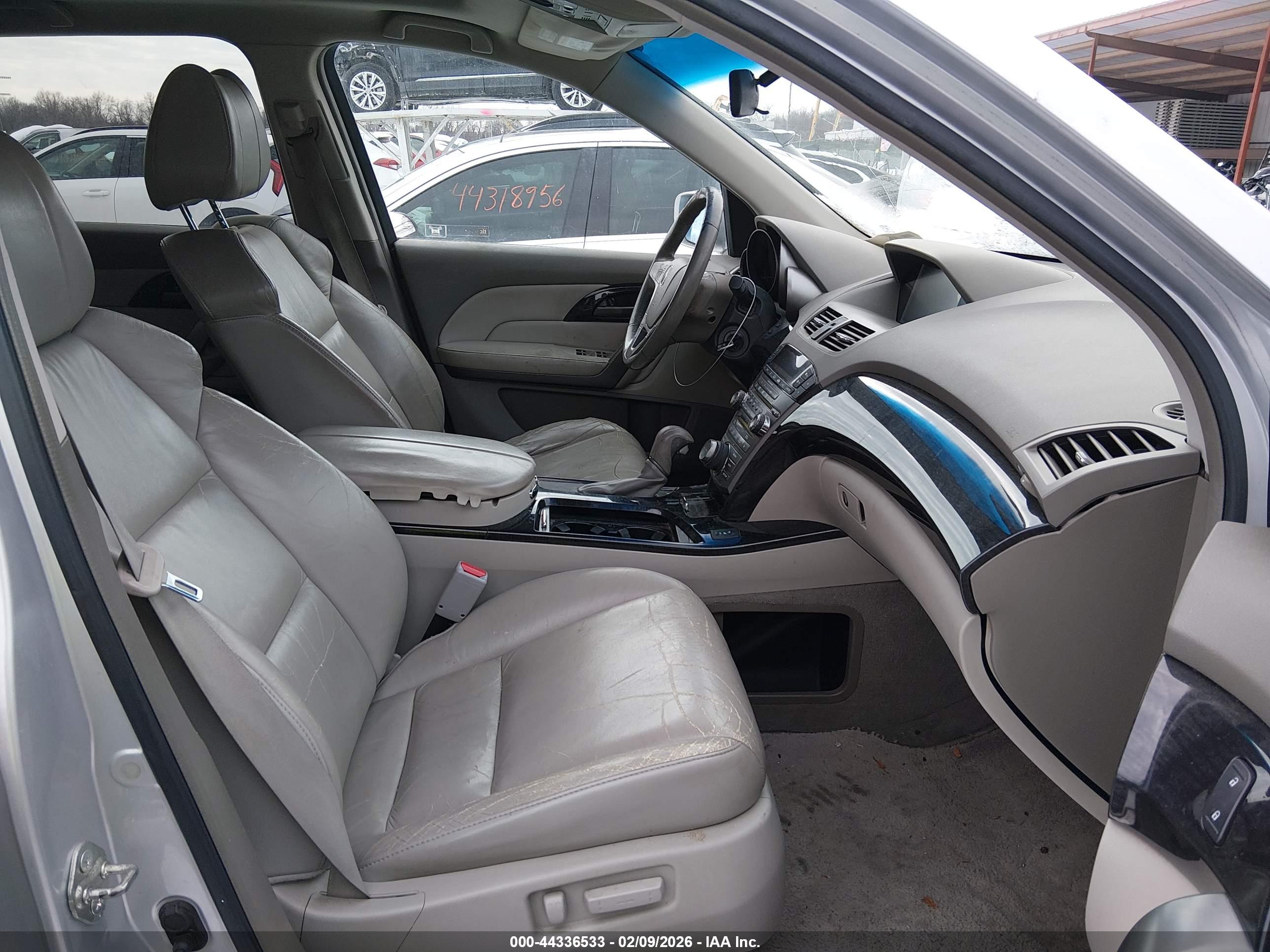 ACURA MDX image 5