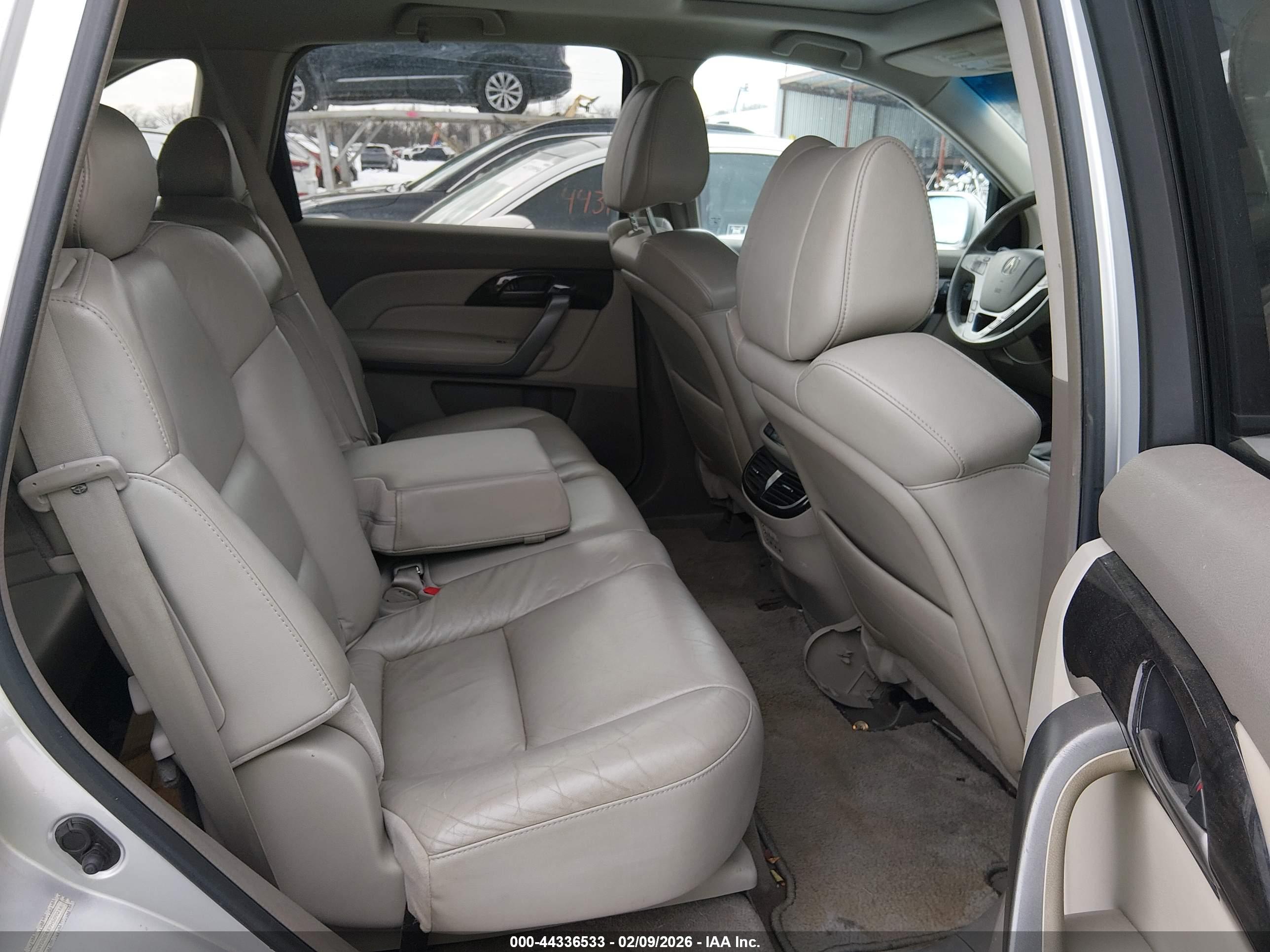 ACURA MDX image 8