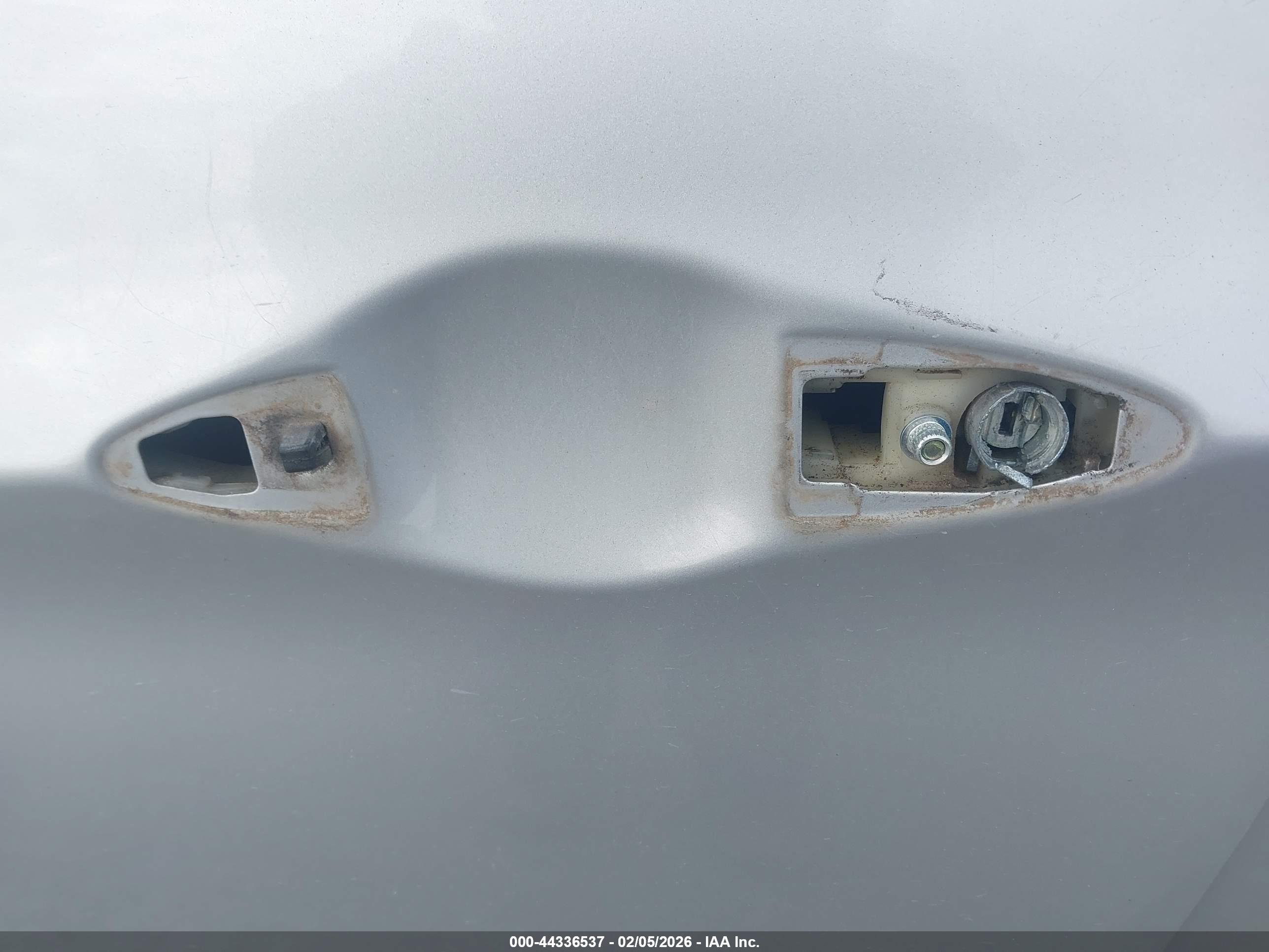 HYUNDAI ACCENT image 6