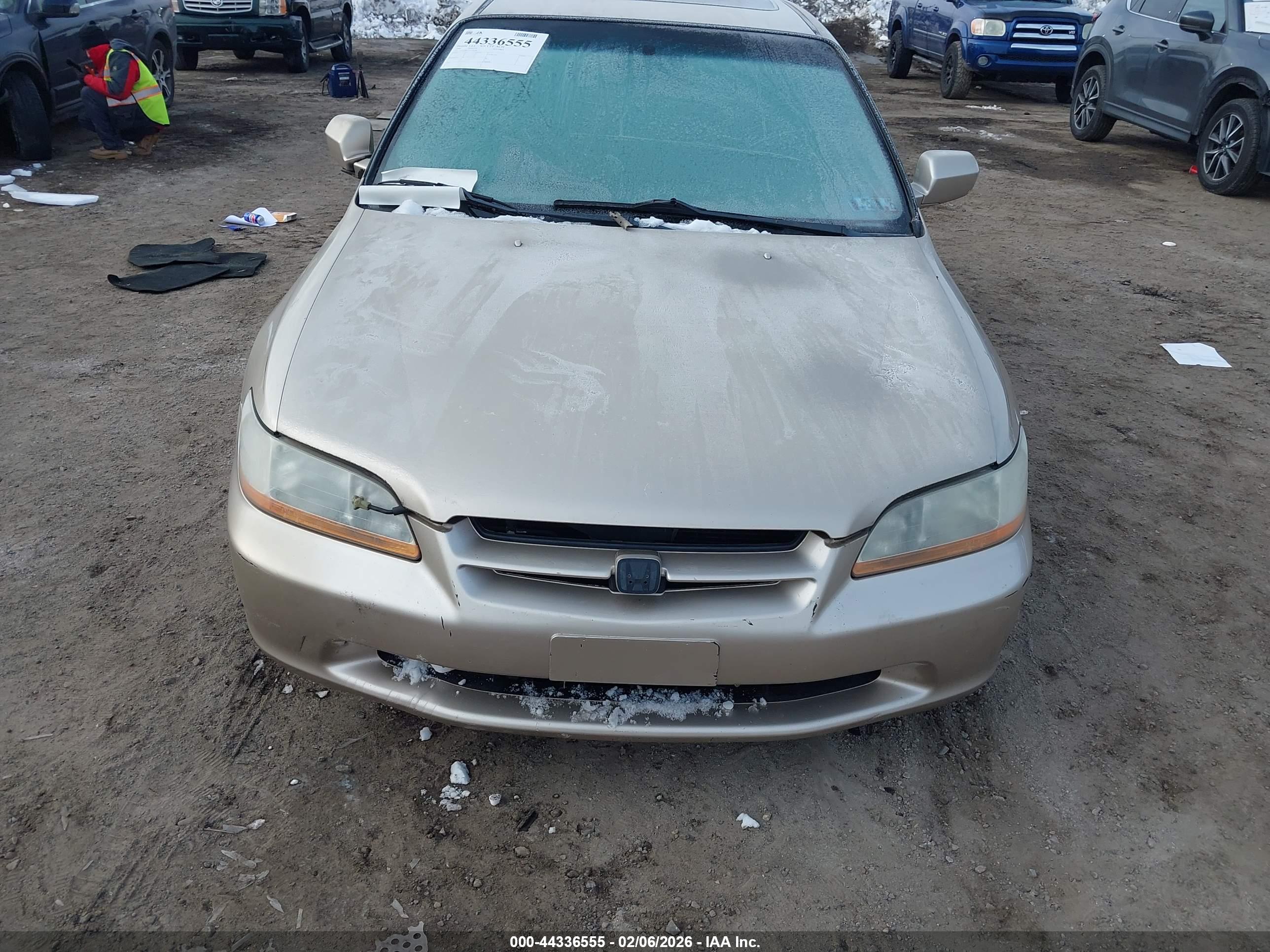 HONDA ACCORD image 6
