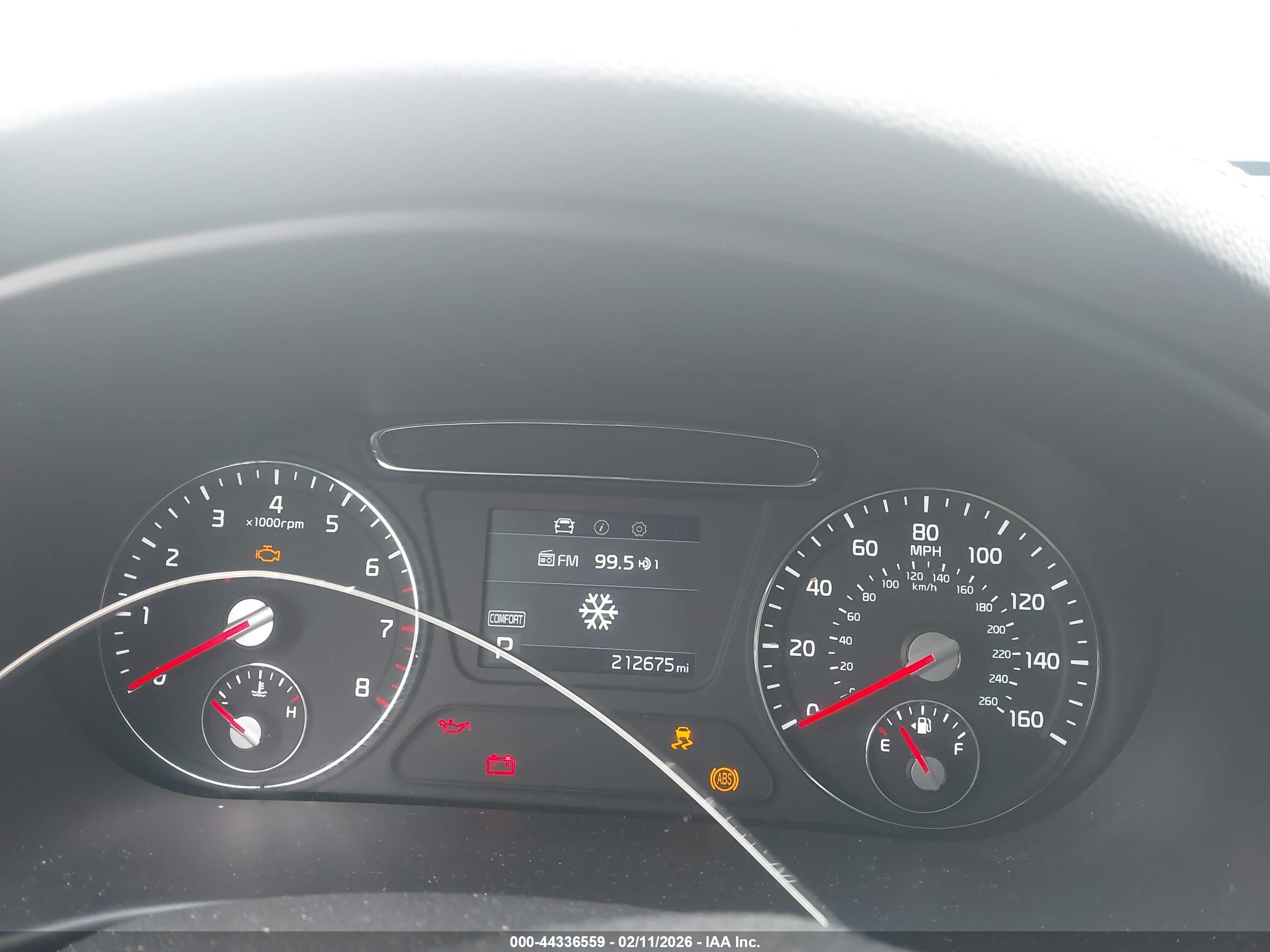 KIA SORENTO image 7