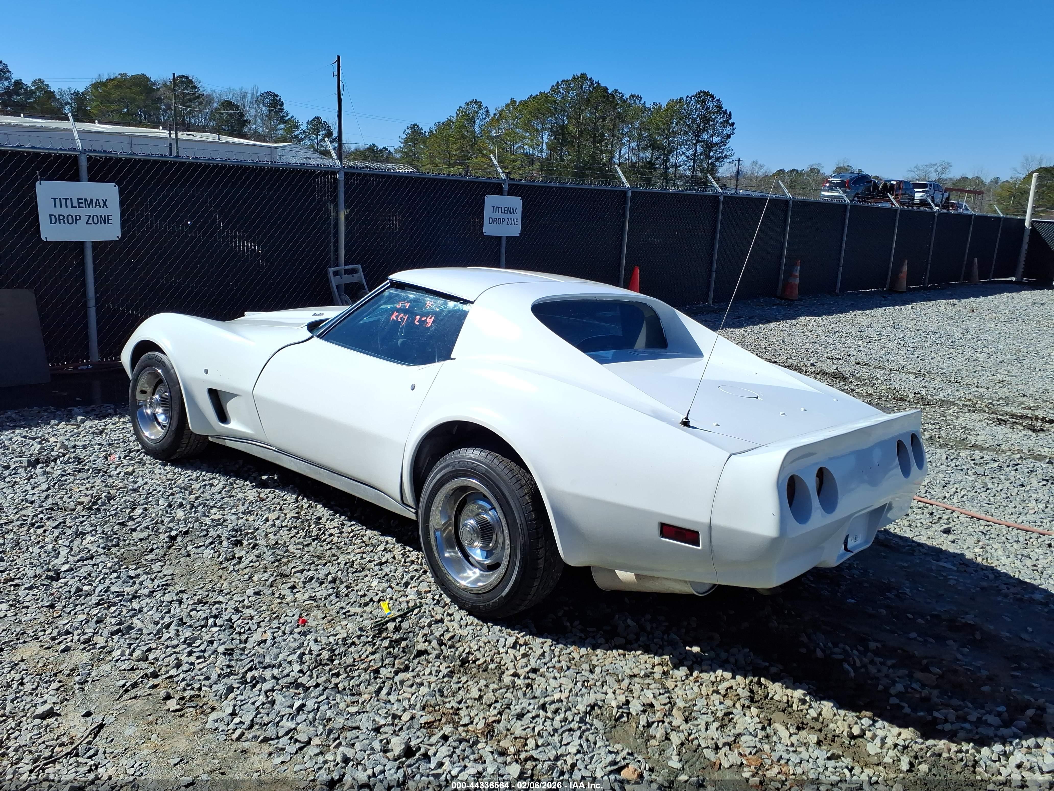 CHEVROLET CORVETTE image 3