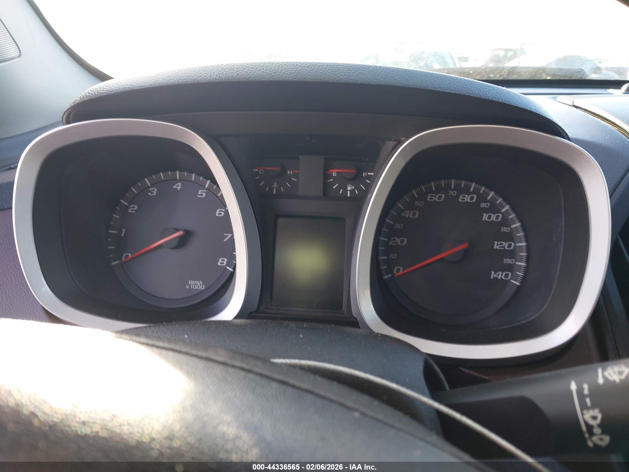 CHEVROLET EQUINOX image 7