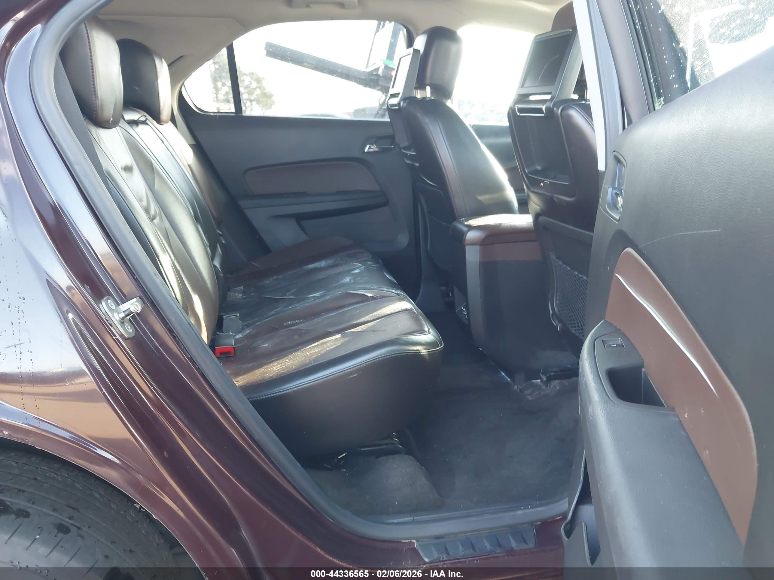 CHEVROLET EQUINOX image 8