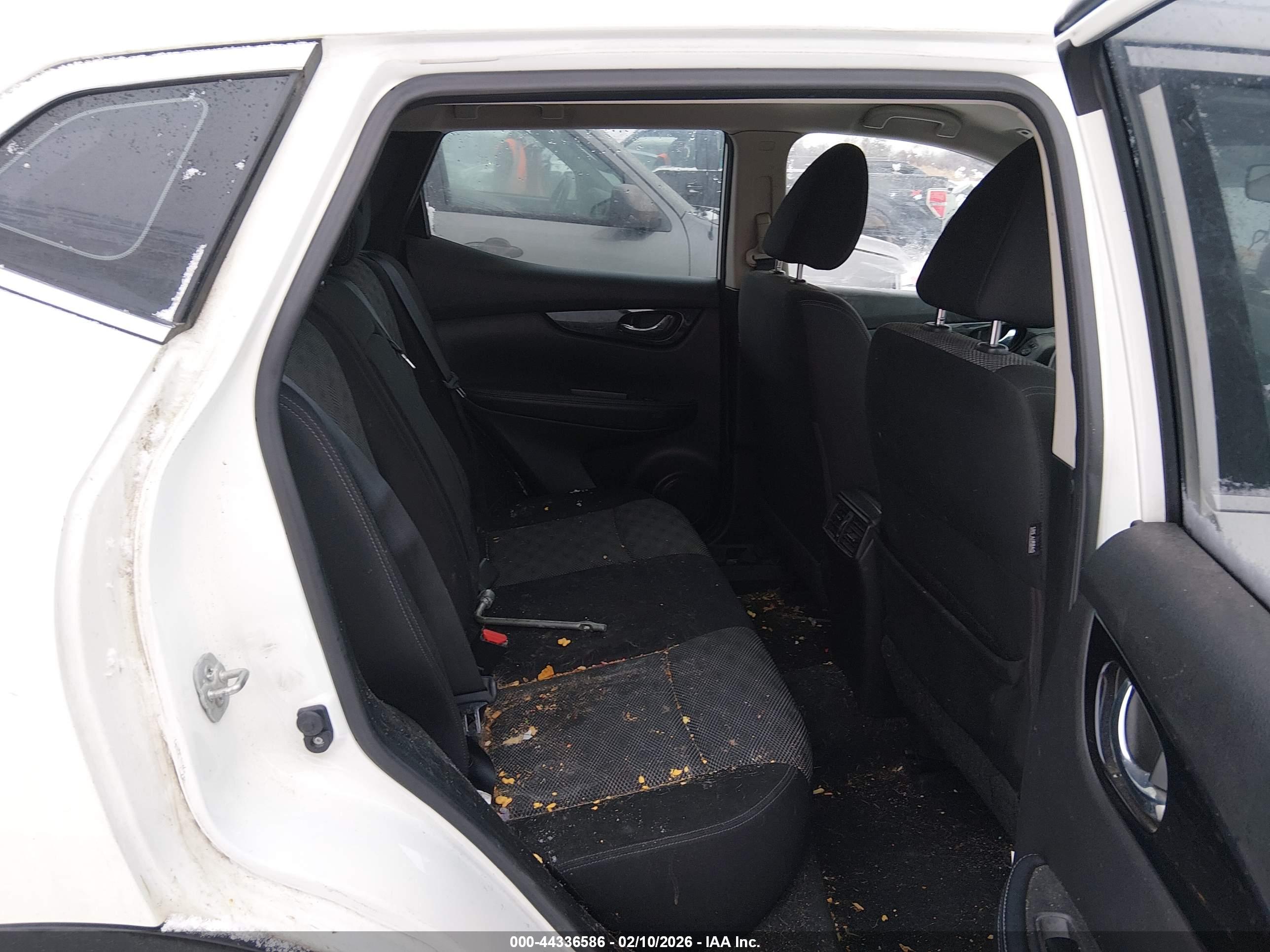 NISSAN ROGUE image 8
