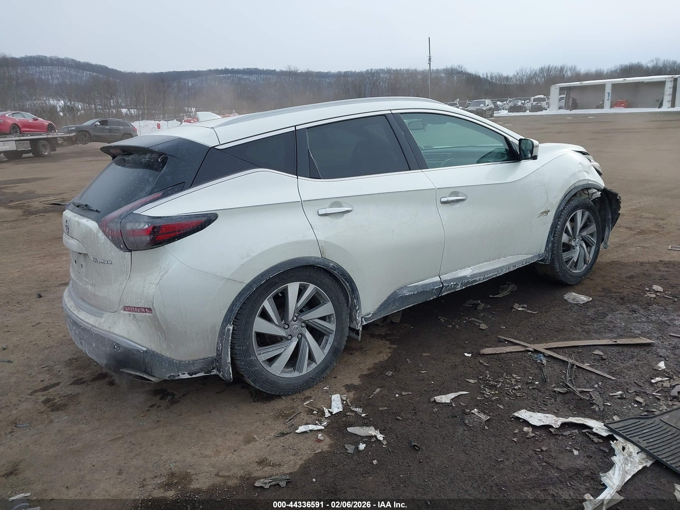 NISSAN MURANO image 4