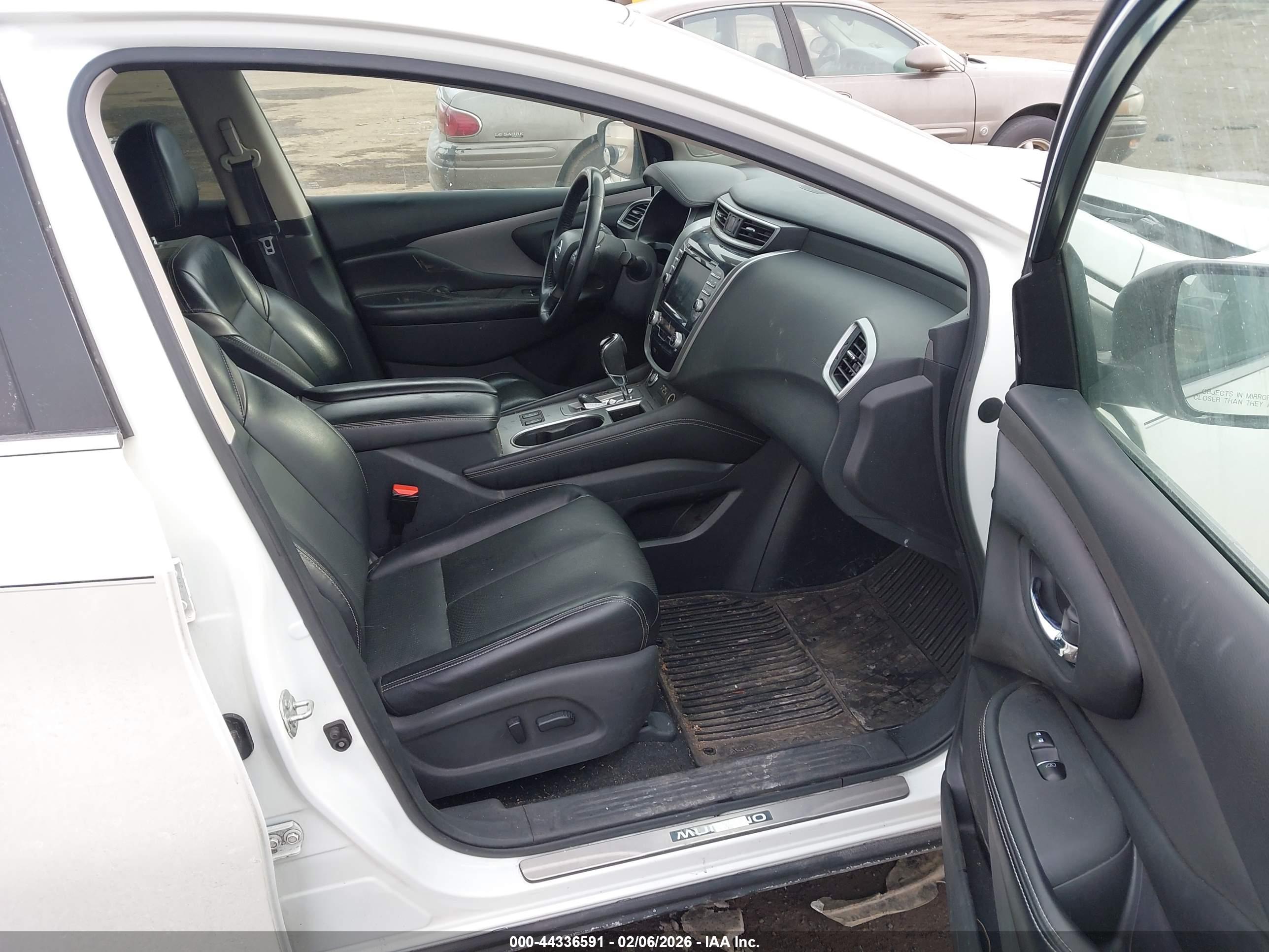 NISSAN MURANO image 5