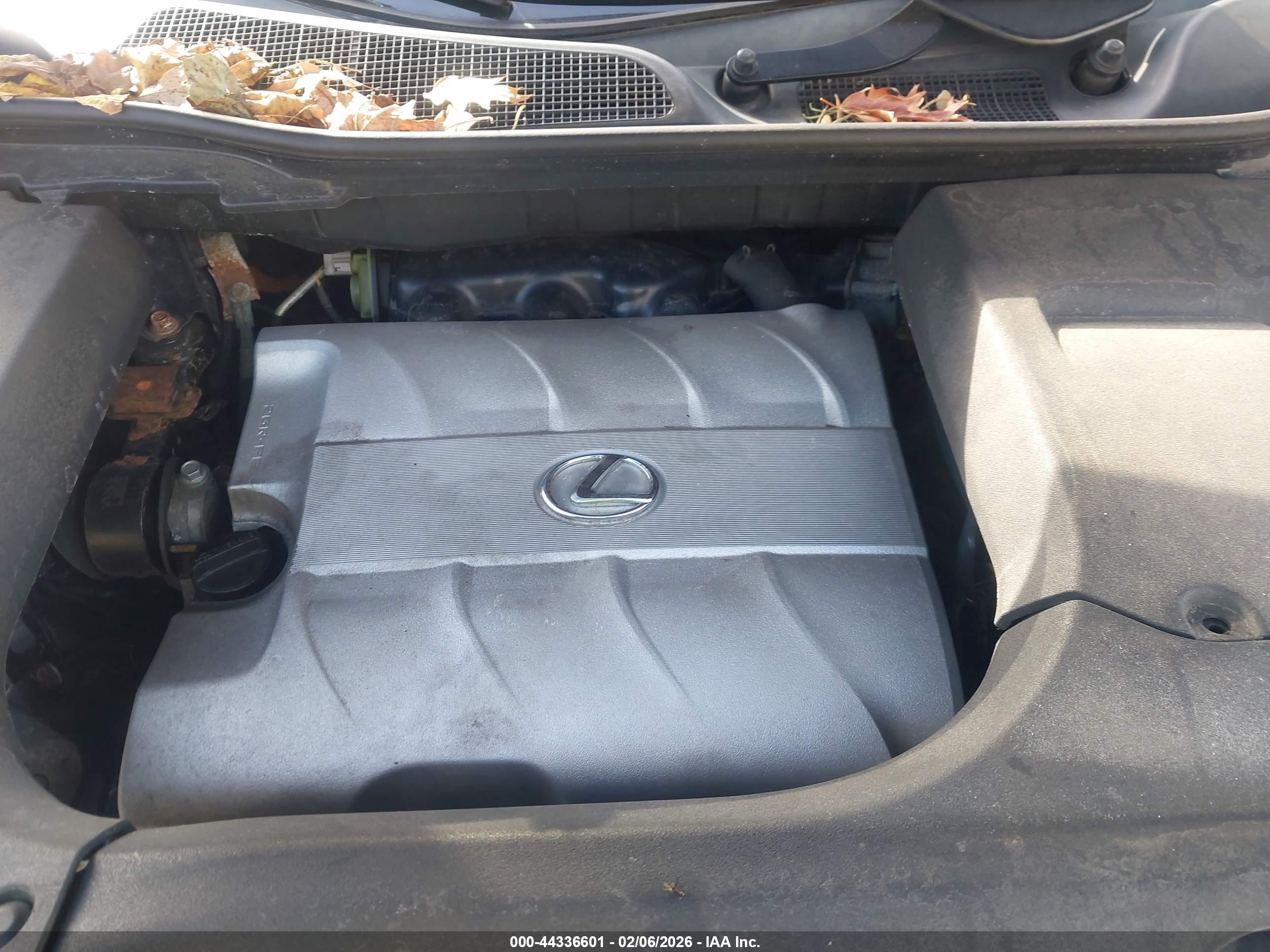 LEXUS RX image 10