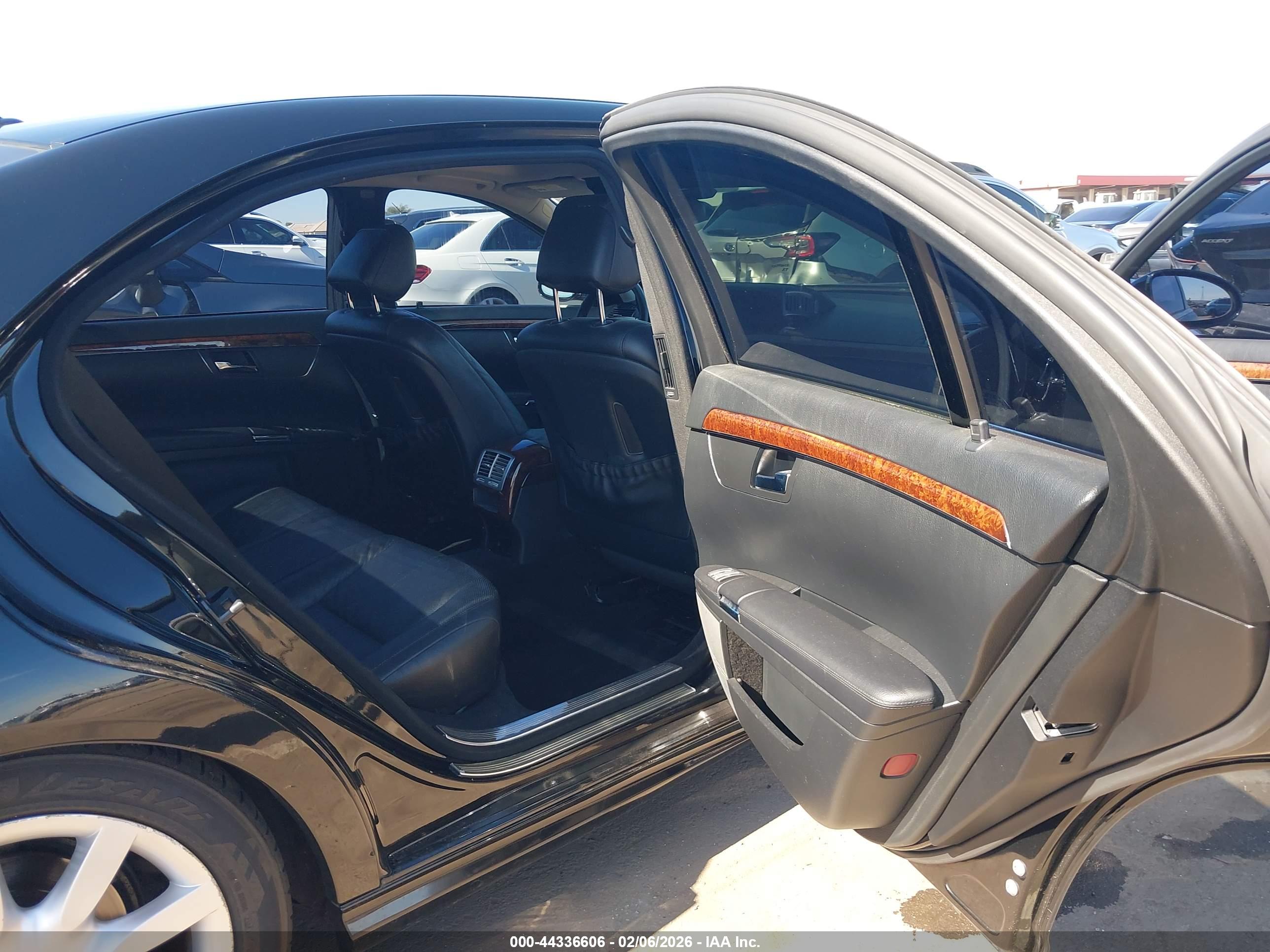 MERCEDES-BENZ S-CLASS image 8