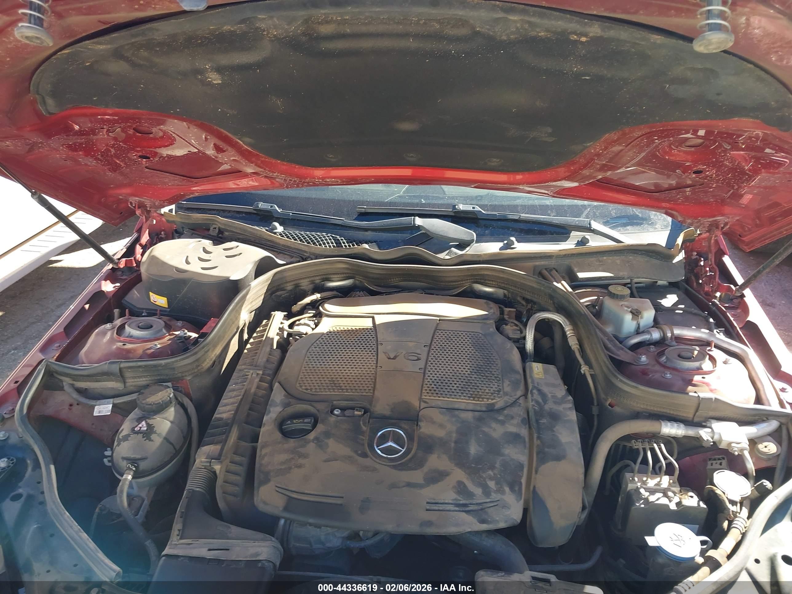 MERCEDES-BENZ E image 10