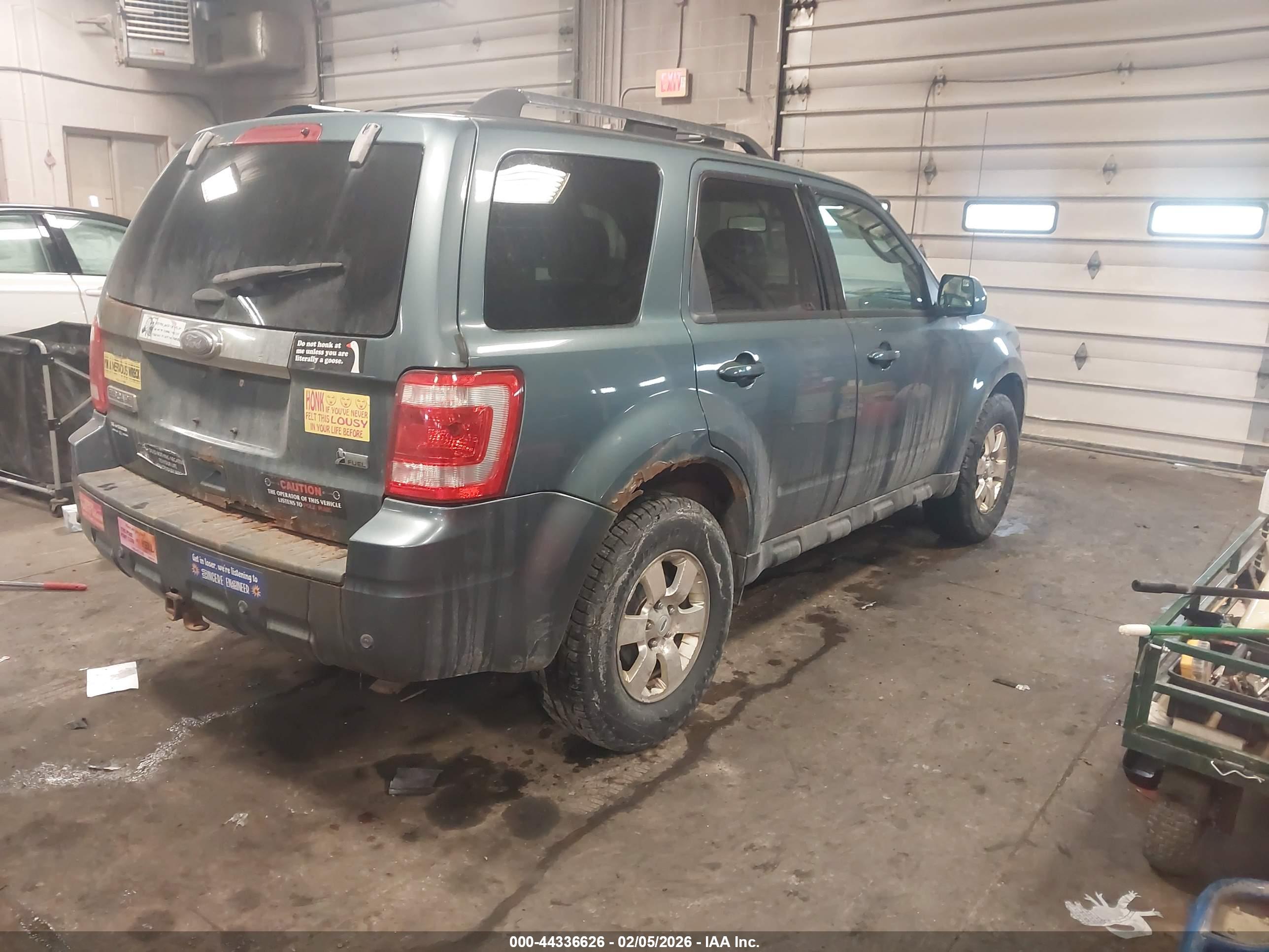 FORD ESCAPE image 4