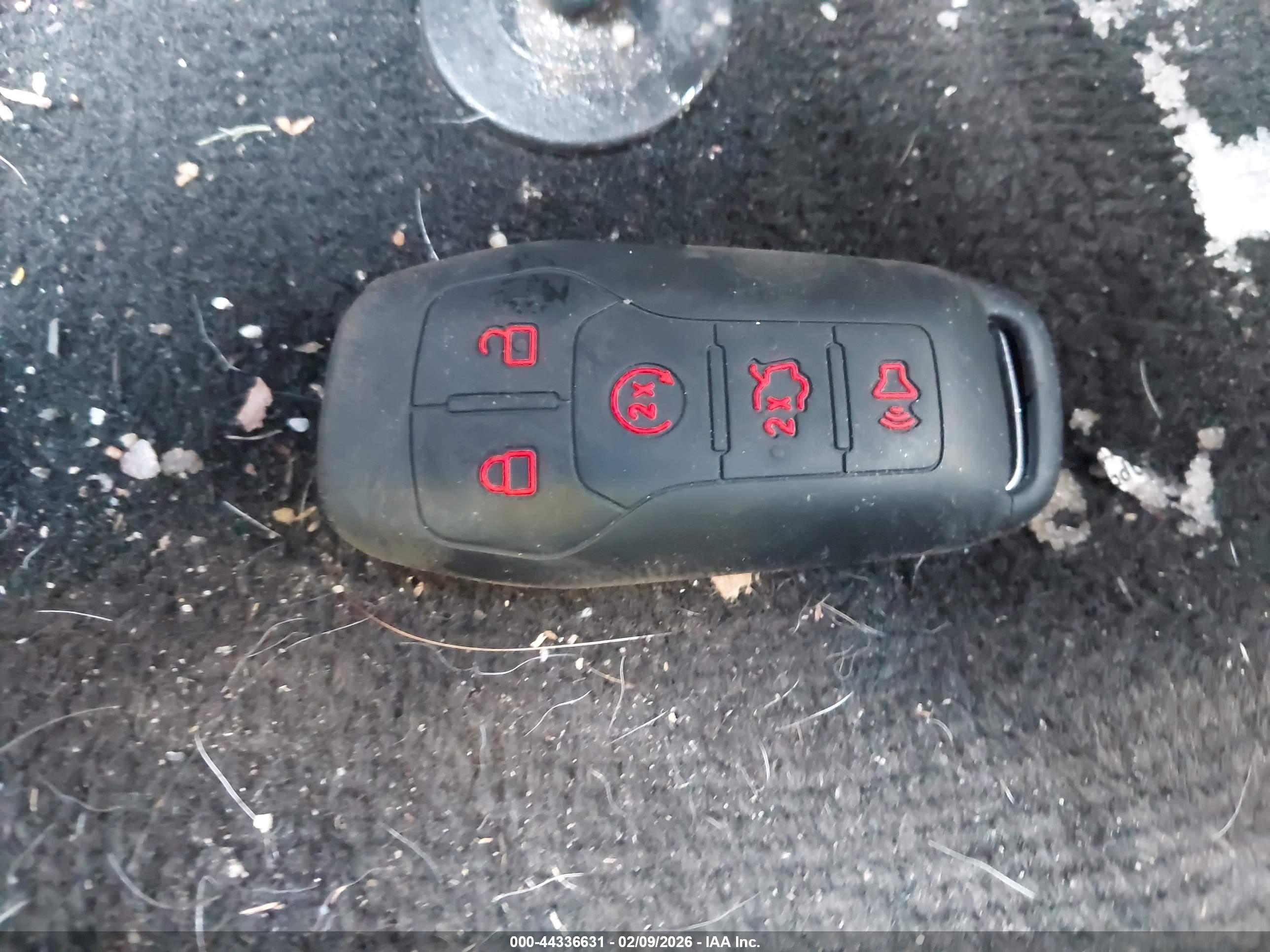 FORD FUSION image 11