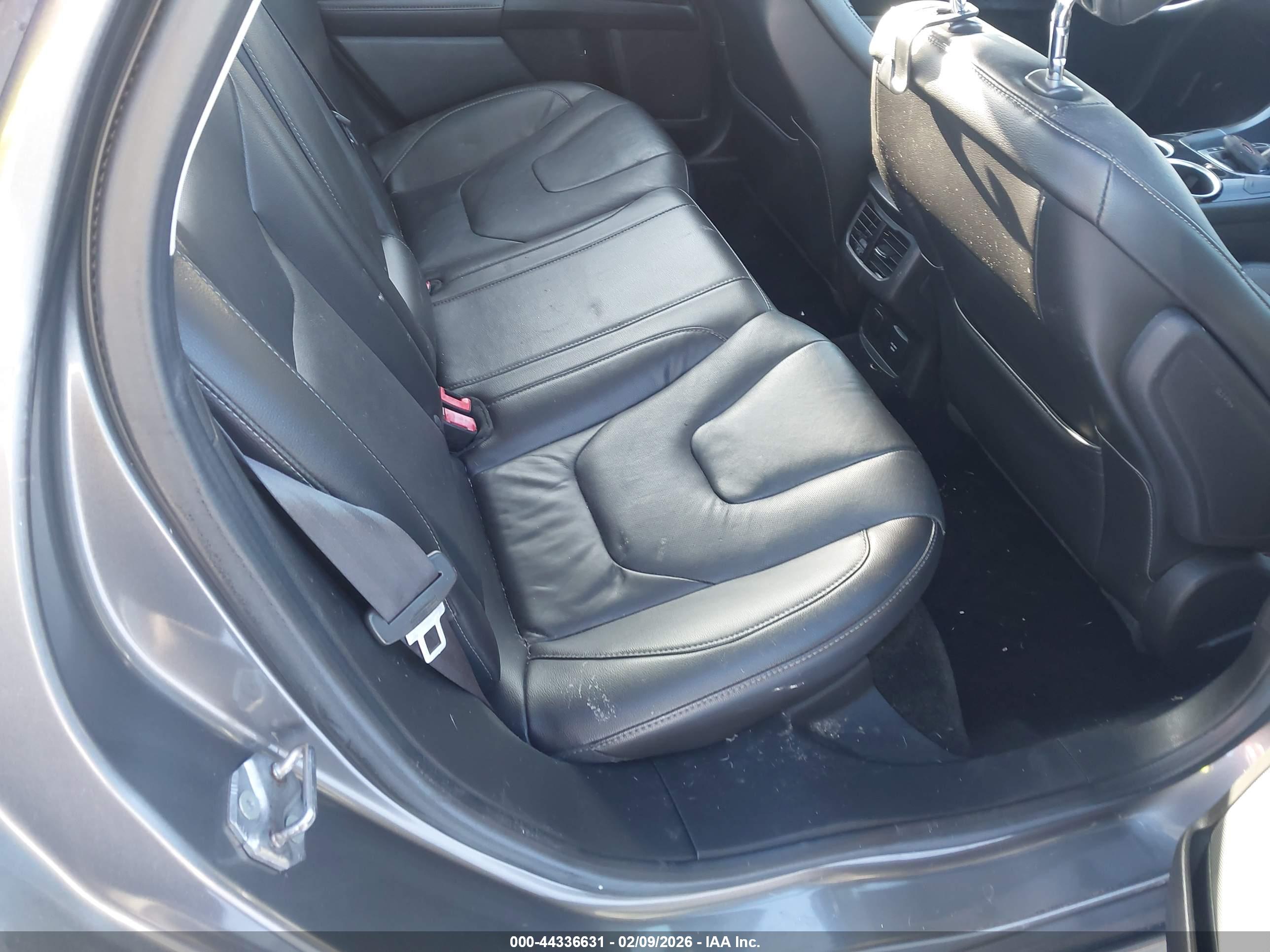 FORD FUSION image 8